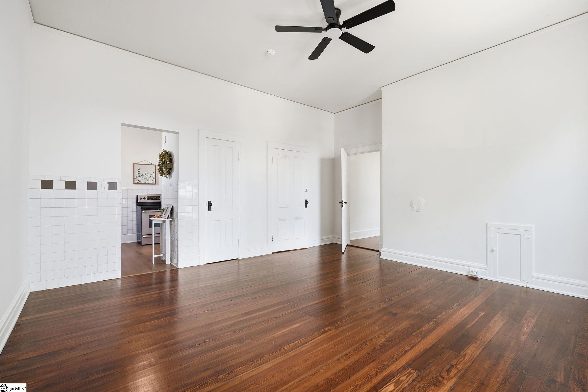 405 Perry Avenue Property Photo 30