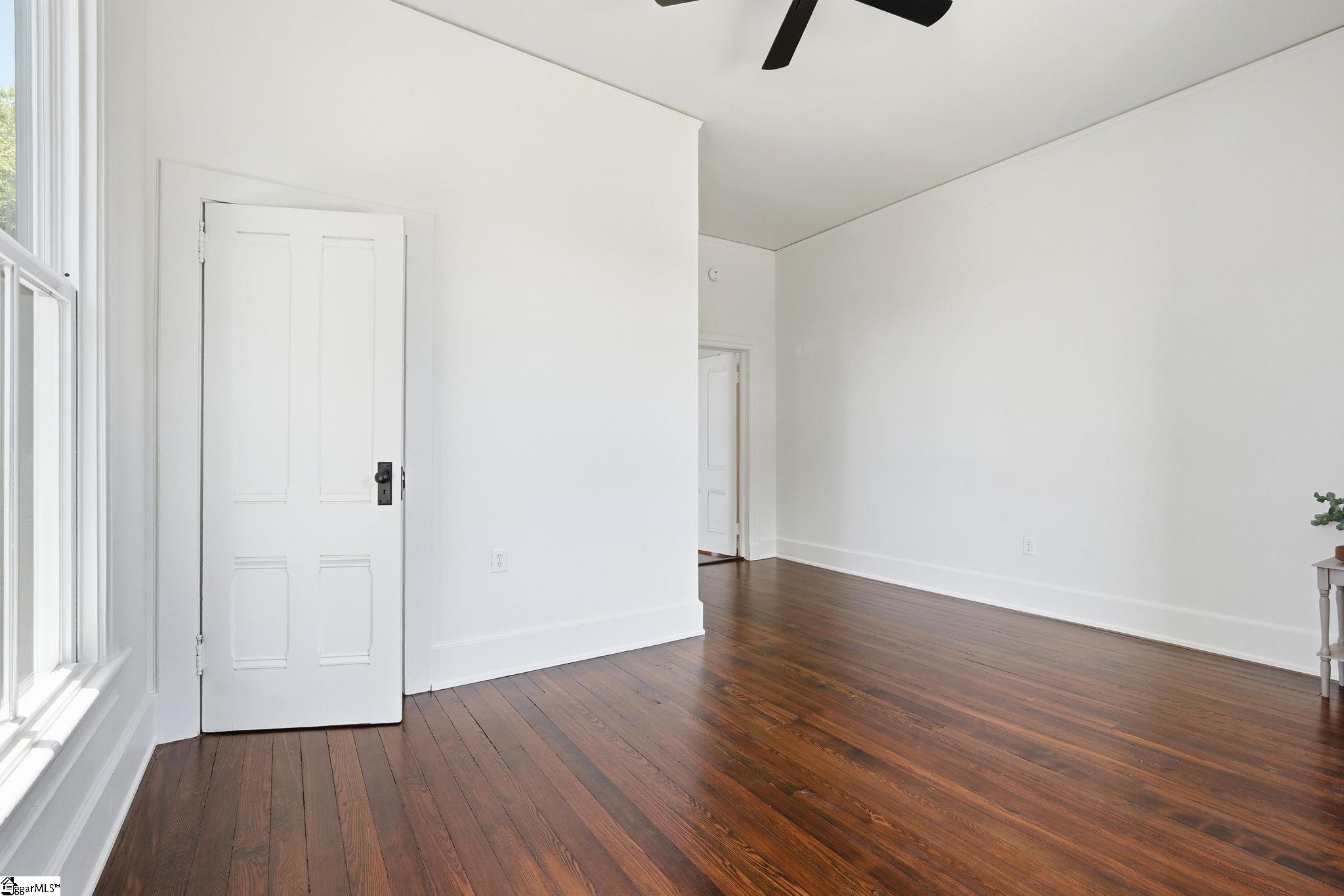 405 Perry Avenue Property Photo 33