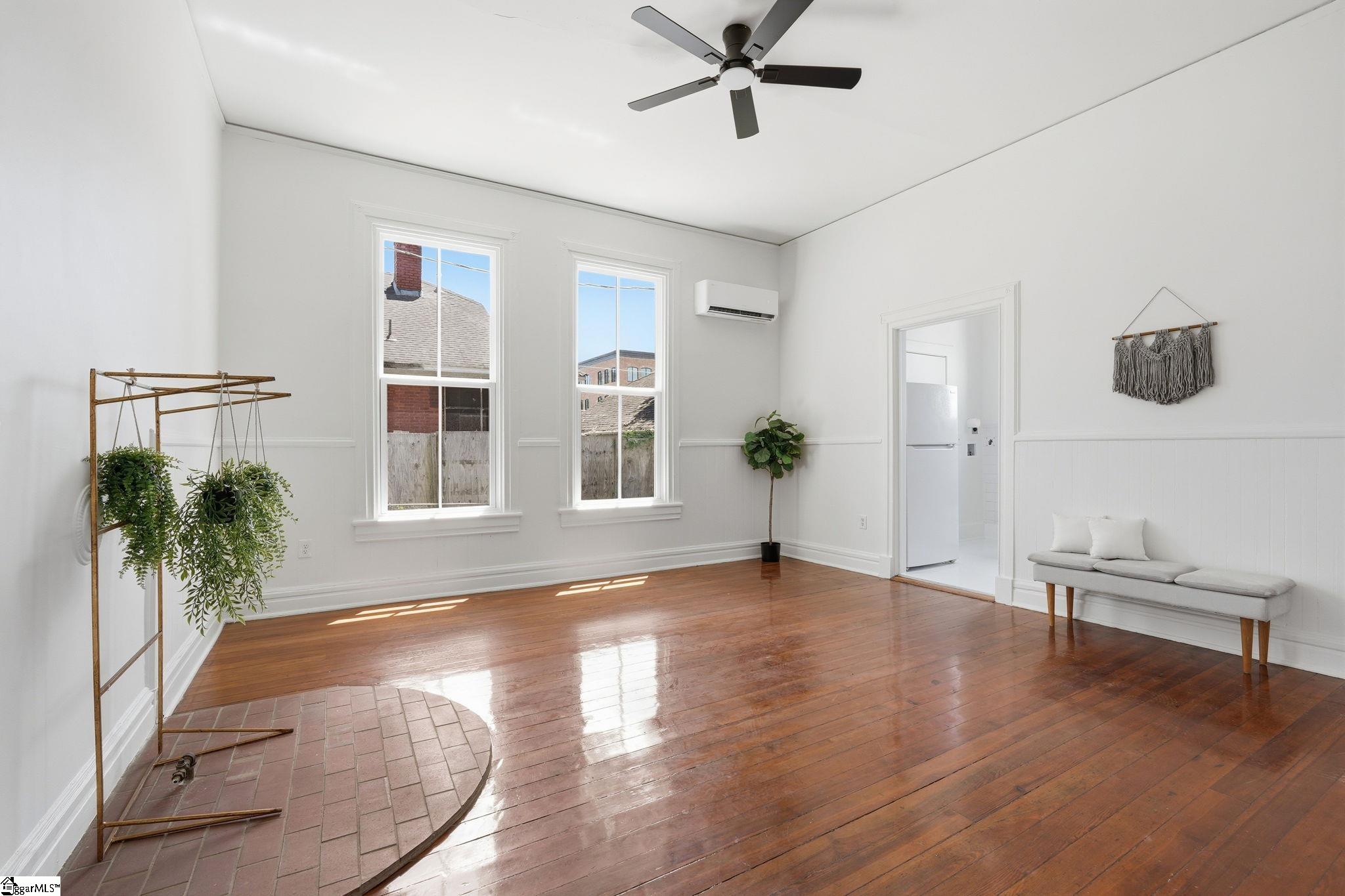 405 Perry Avenue Property Photo 39
