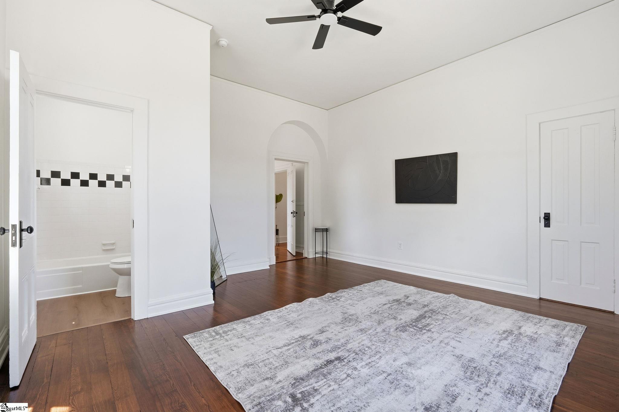 405 Perry Avenue Property Photo 41