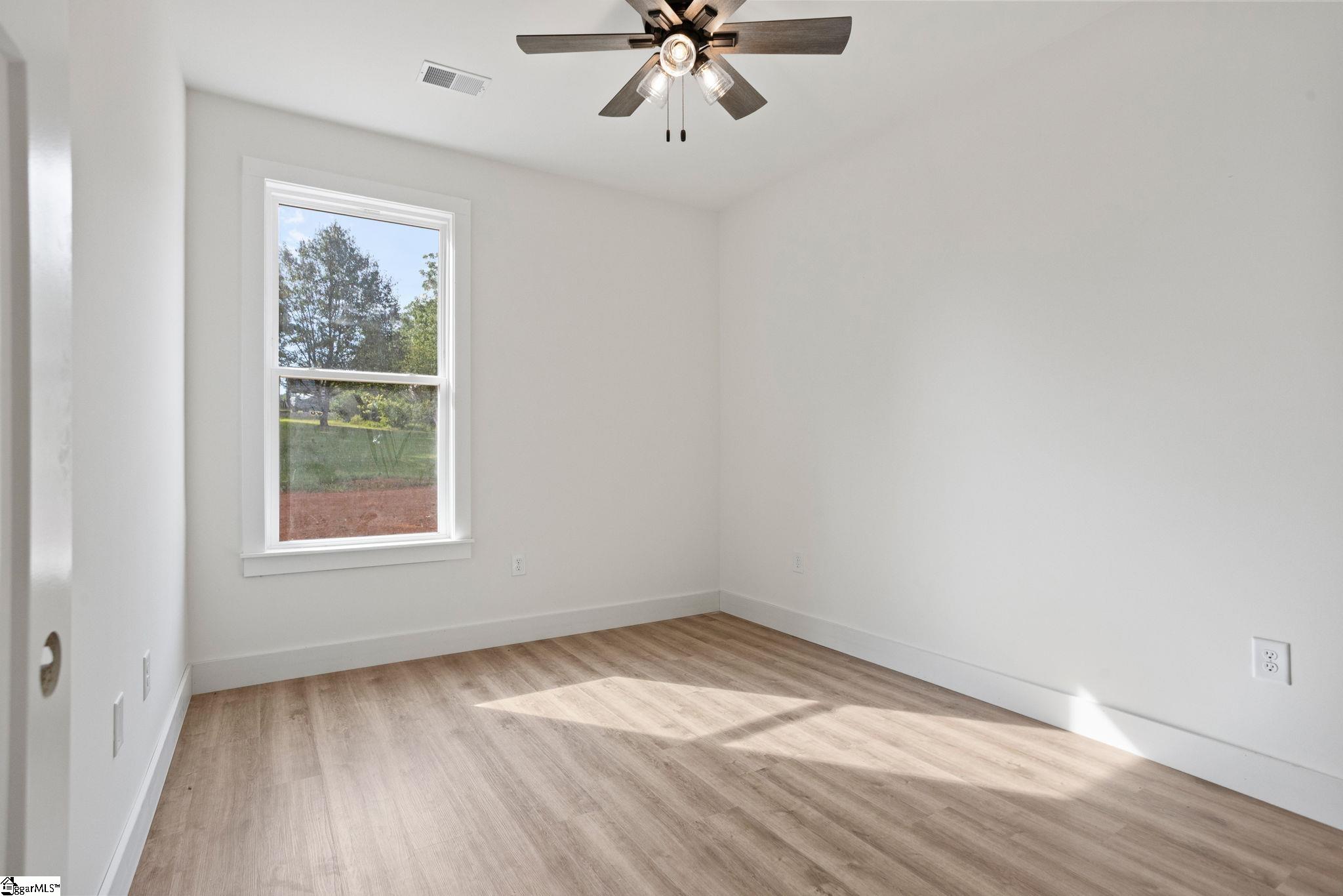138 Deerfield Drive Property Photo 12