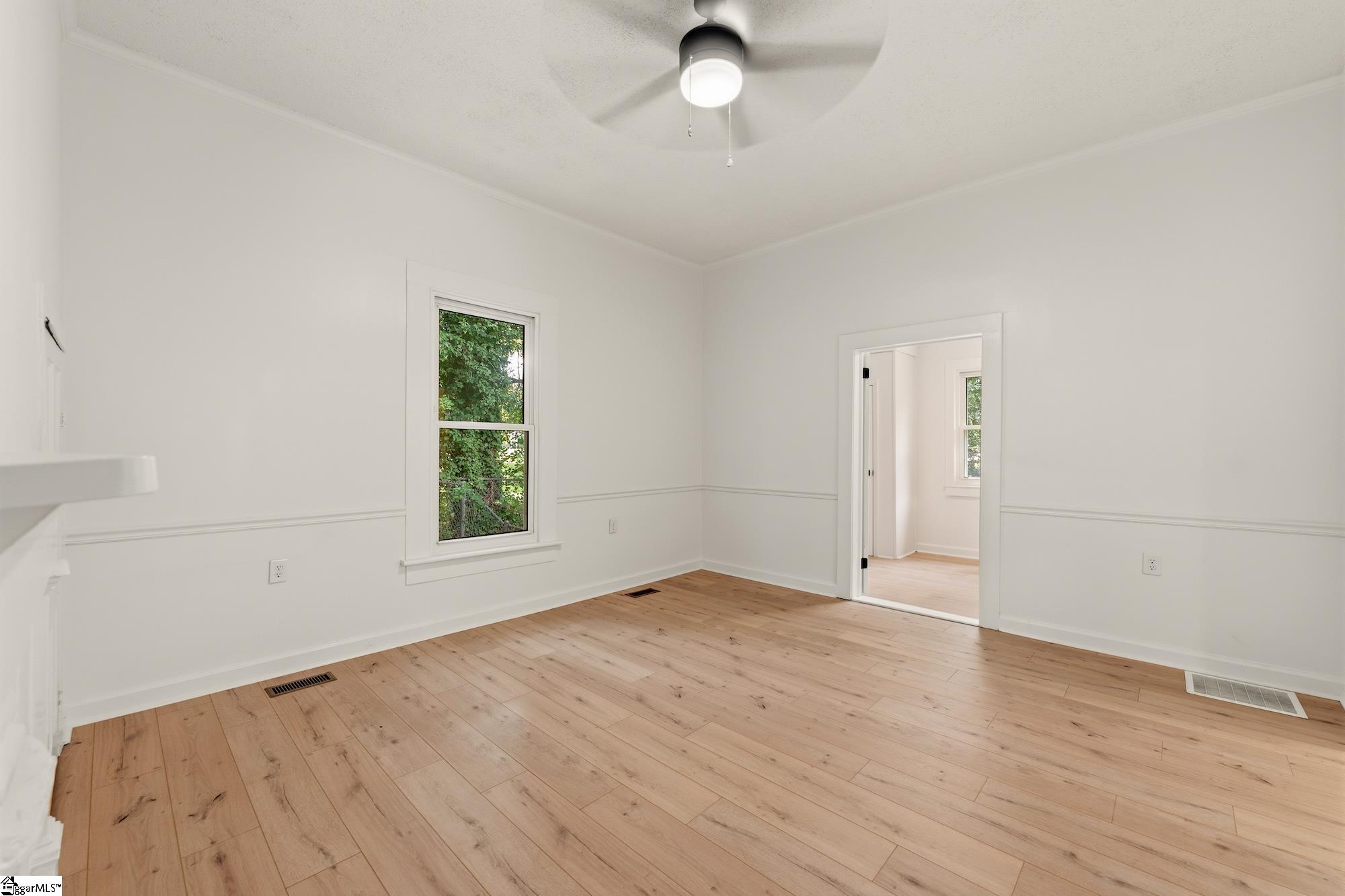 305 Glazner Street Property Photo 7