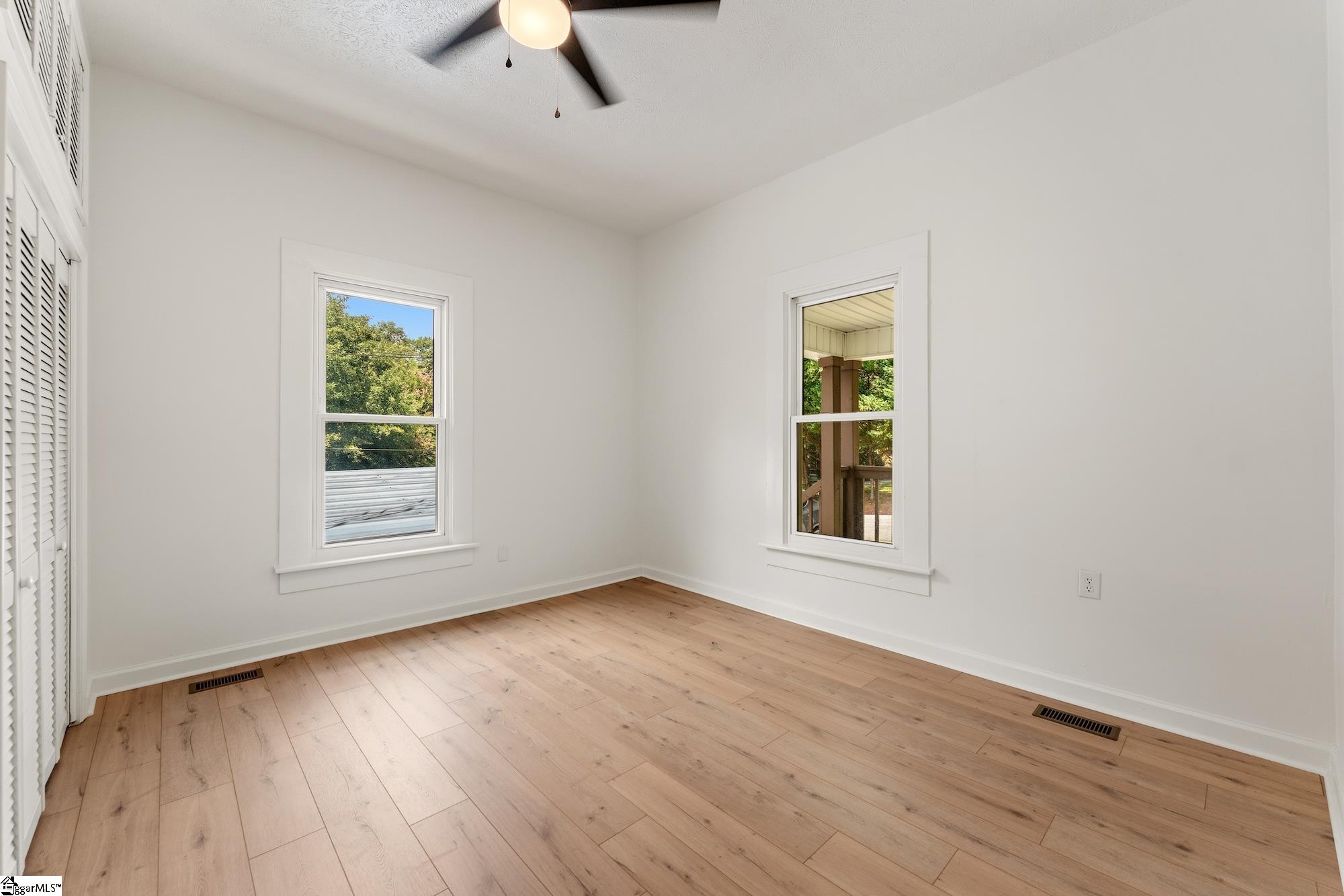 305 Glazner Street Property Photo 11