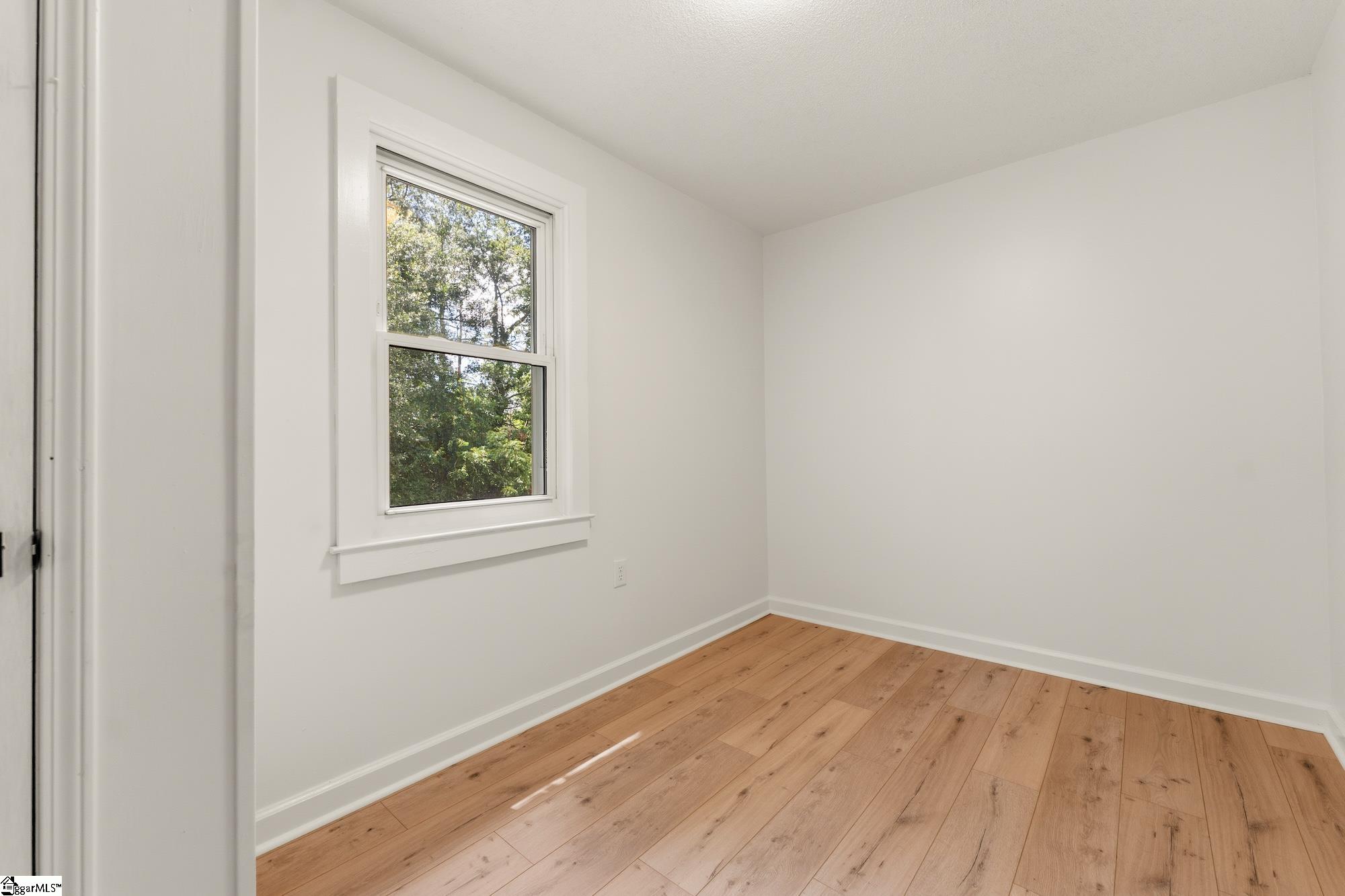 305 Glazner Street Property Photo 17