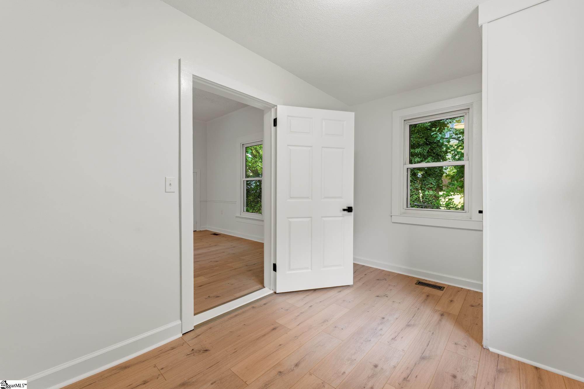 305 Glazner Street Property Photo 18