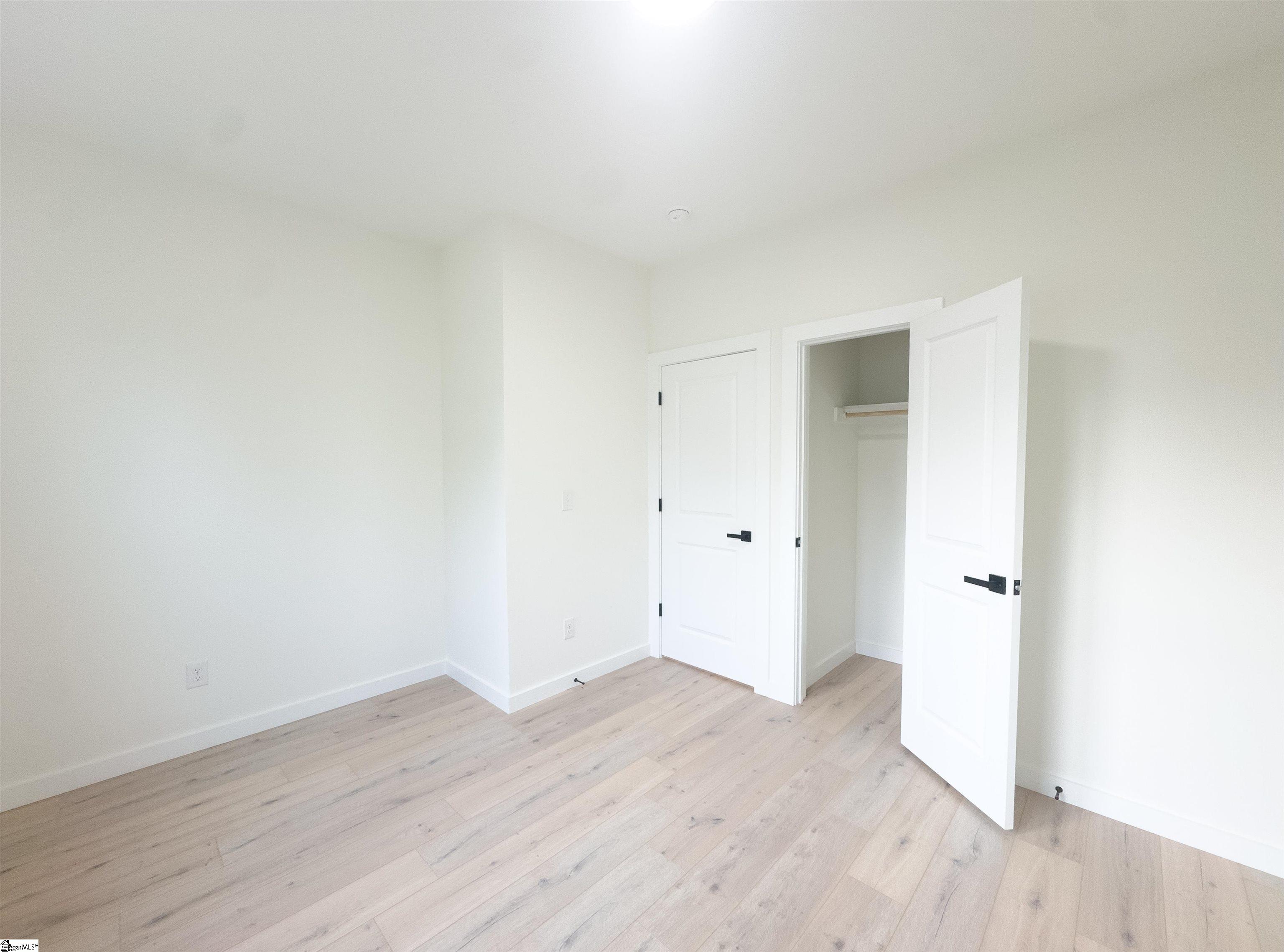 193 Wood Street Property Photo 11