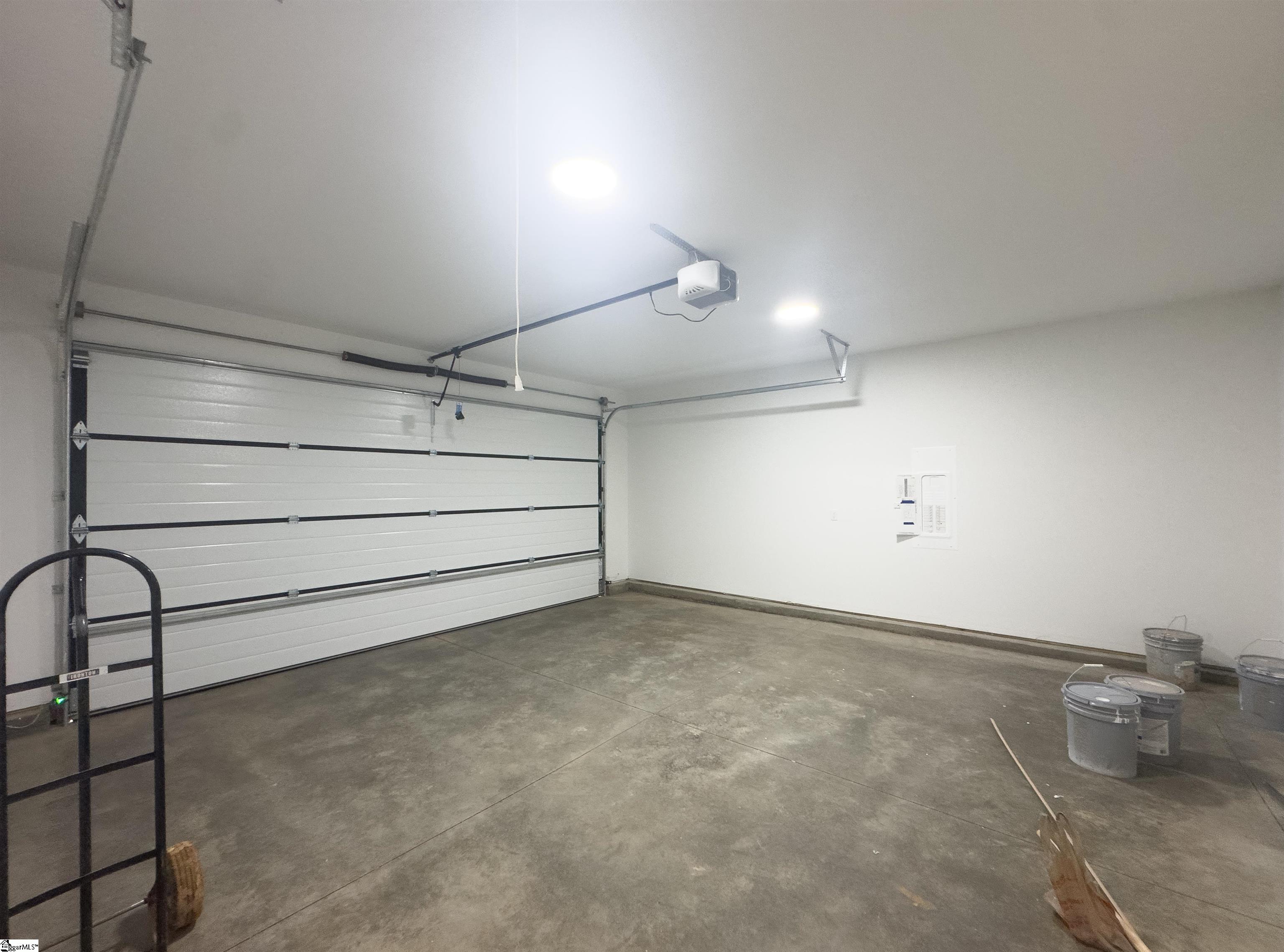 193 Wood Street Property Photo 28