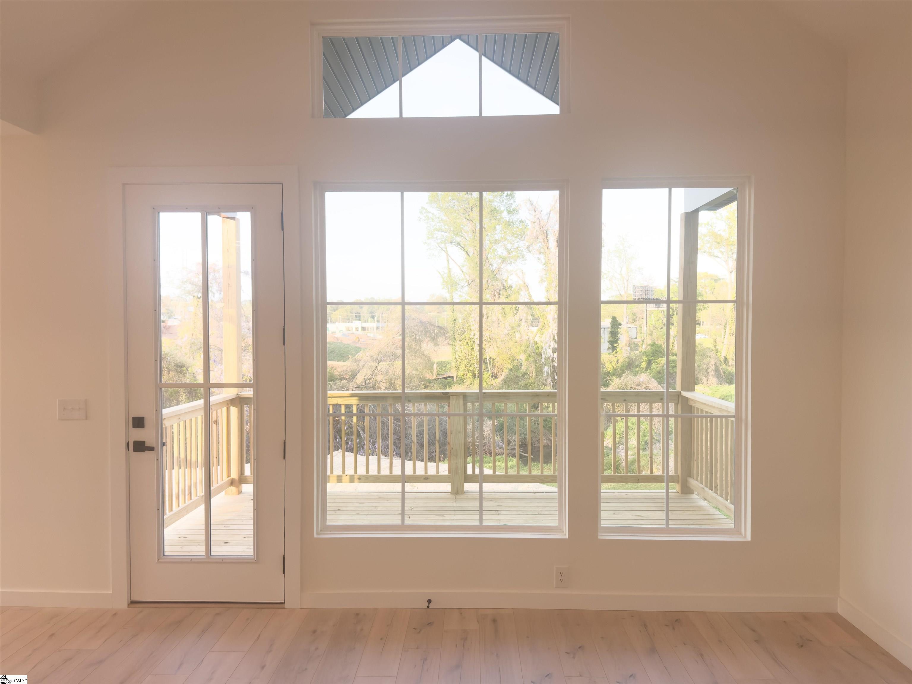 193 Wood Street Property Photo 37