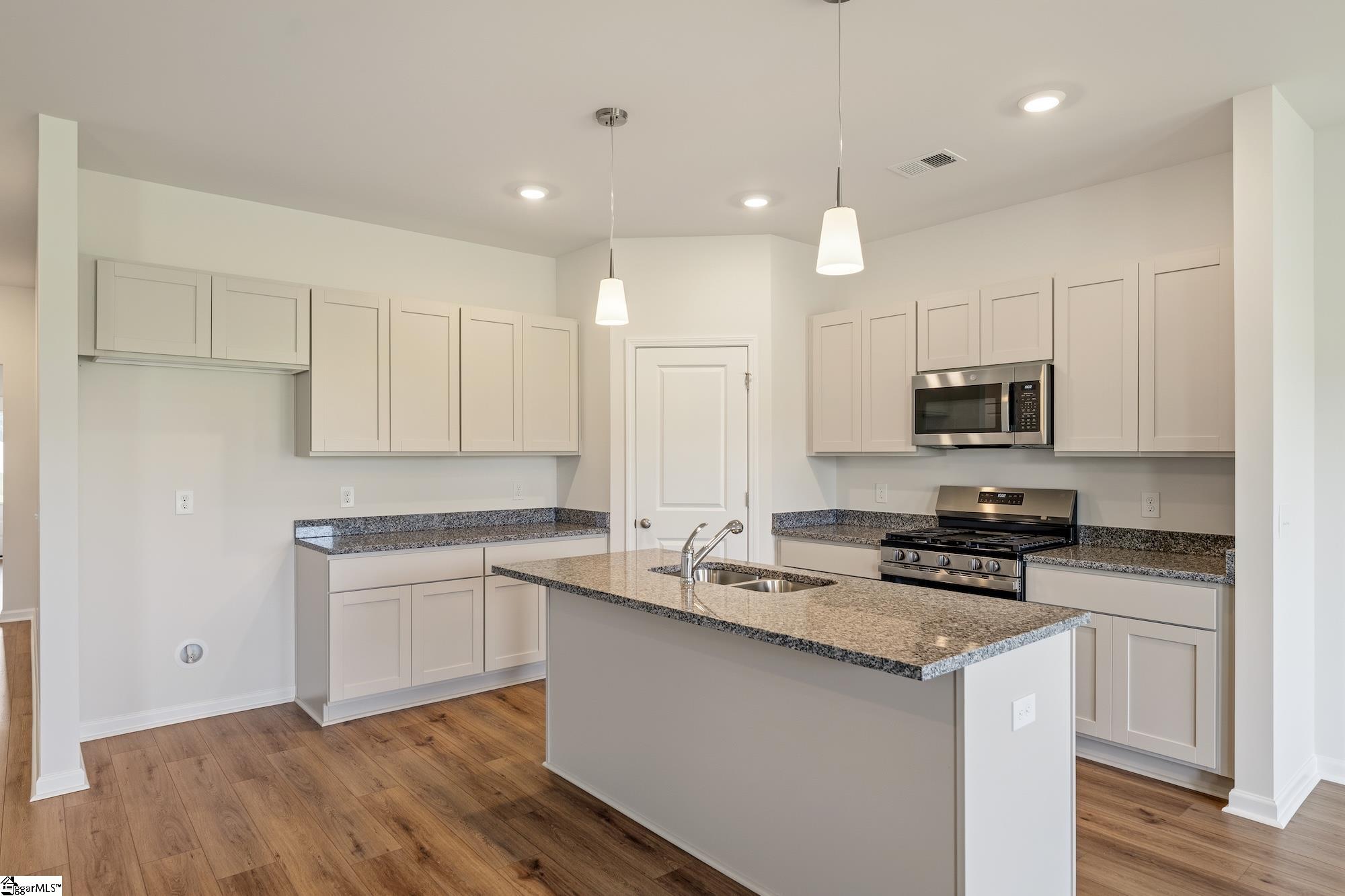5022 Radley Road Property Photo 8