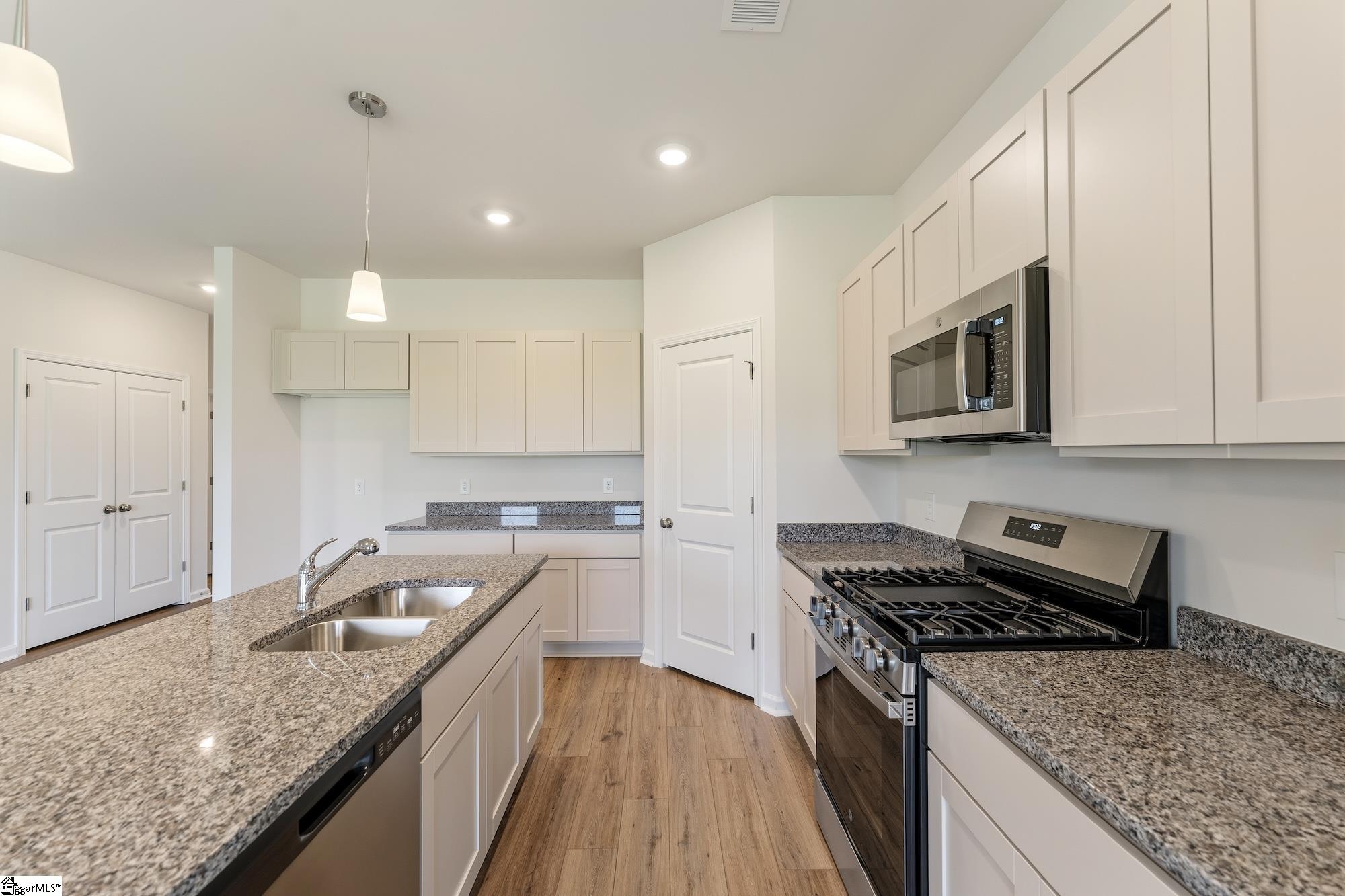 5022 Radley Road Property Photo 9