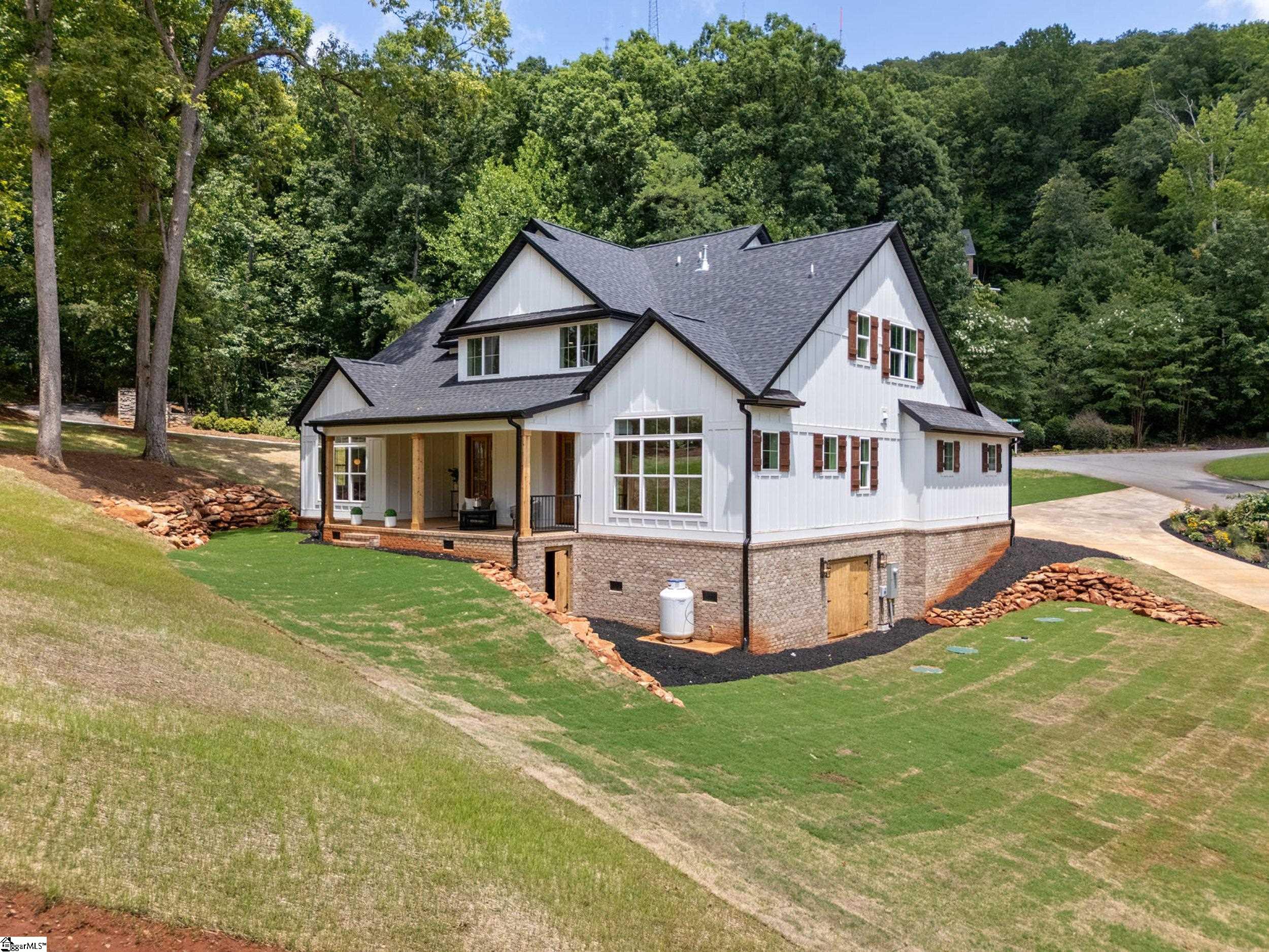 213 Club View Drive Property Photo 40