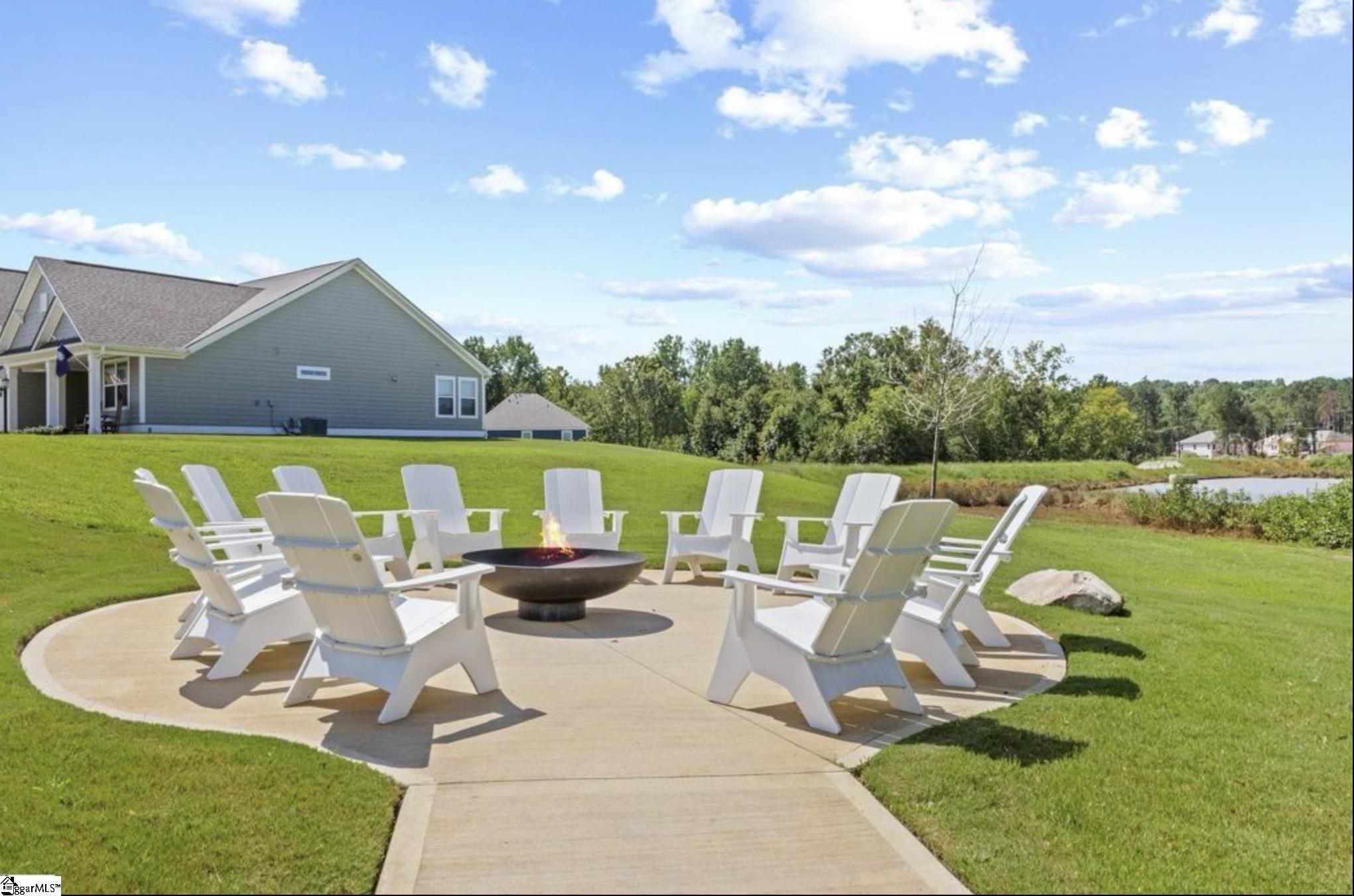 2 Whirlwind Way Property Photo 12