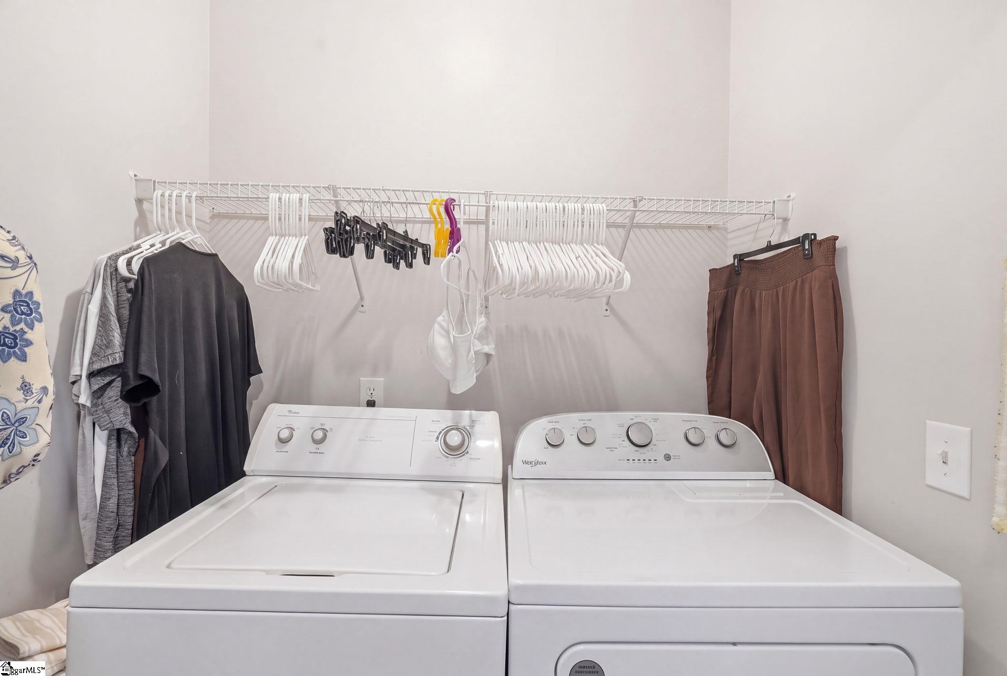 258 Hallmark Circle Property Photo 18
