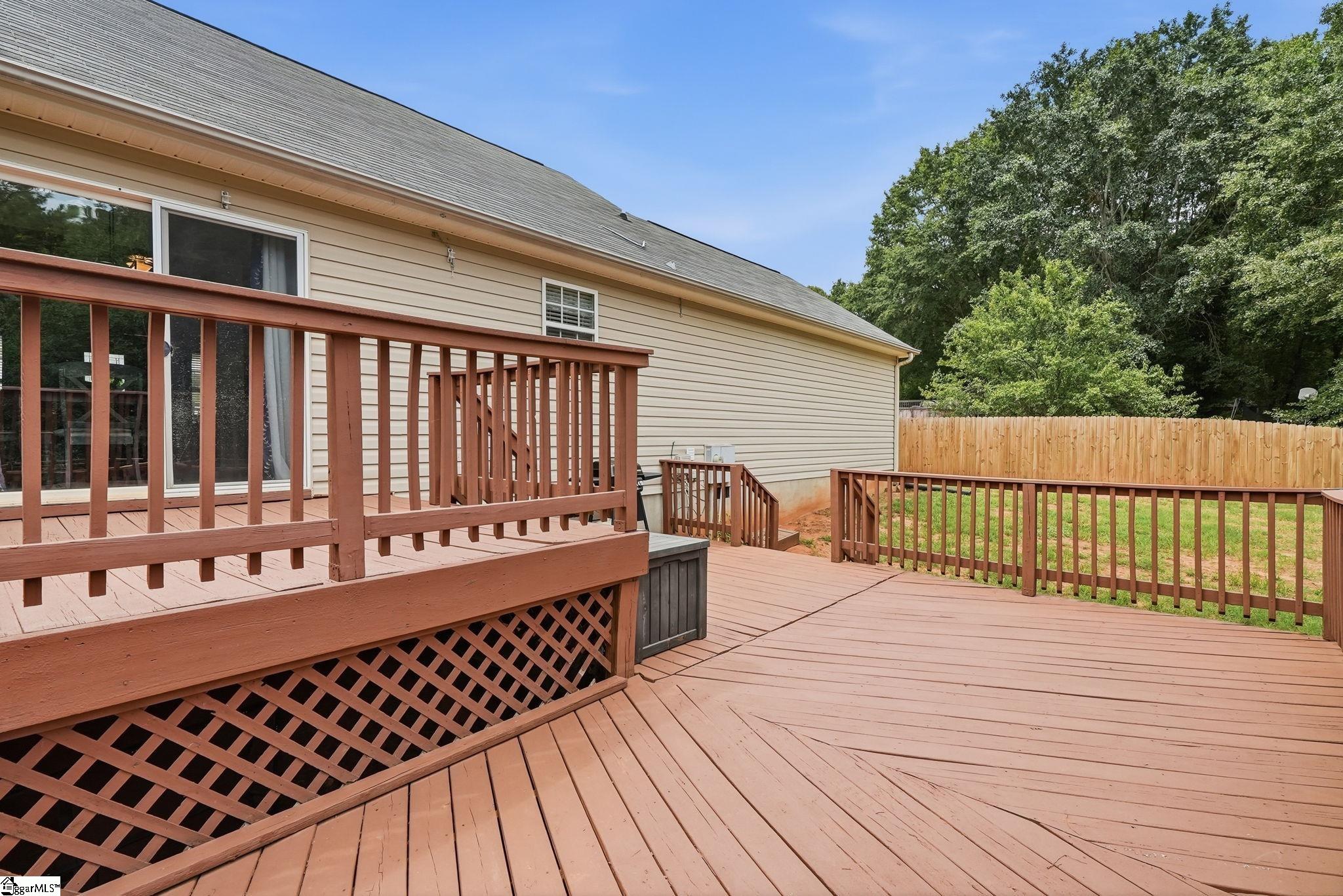 258 Hallmark Circle Property Photo 32