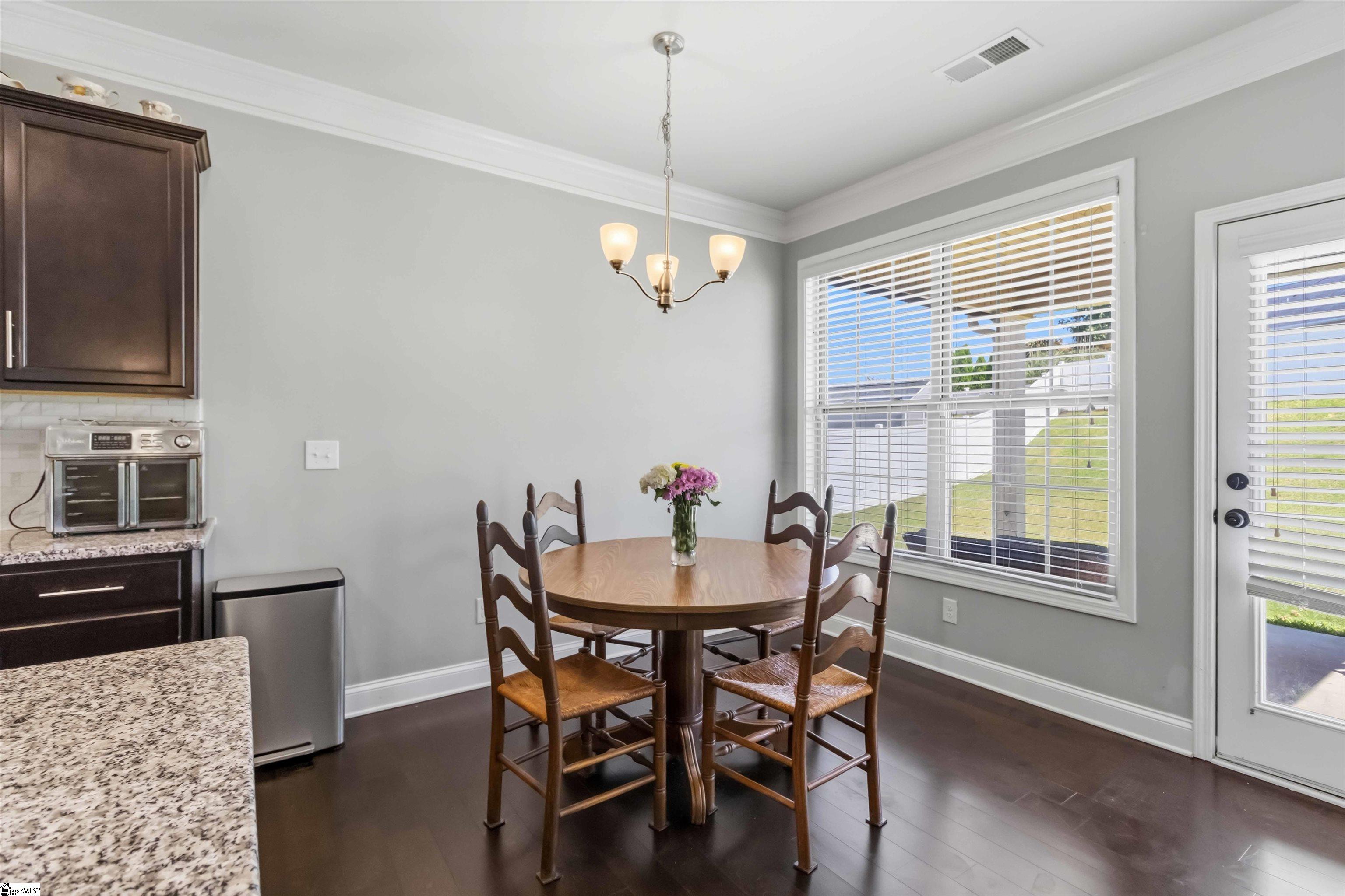 909 Deephallow Place Property Photo 10