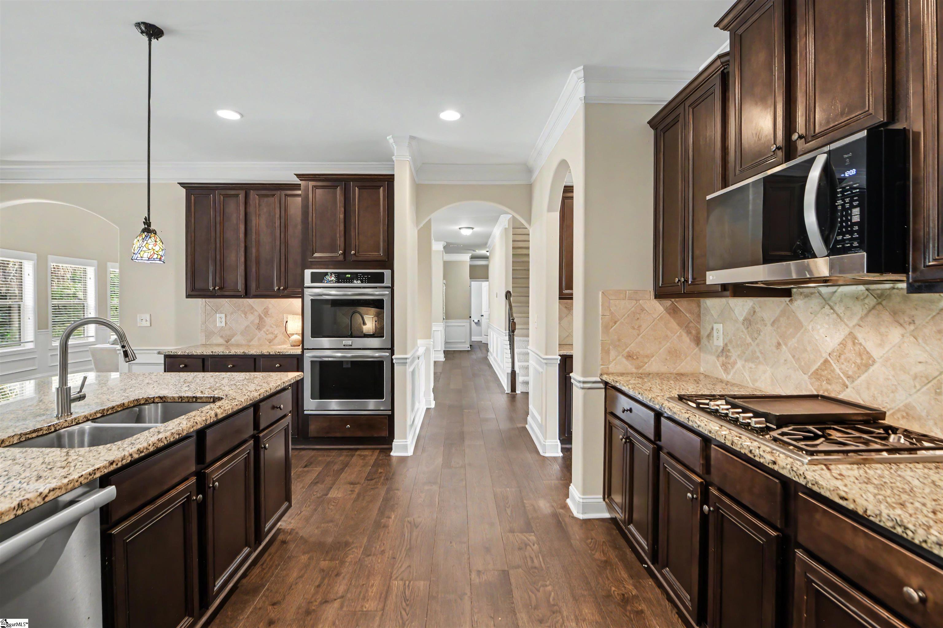 19 Bellagio Way Property Photo 16