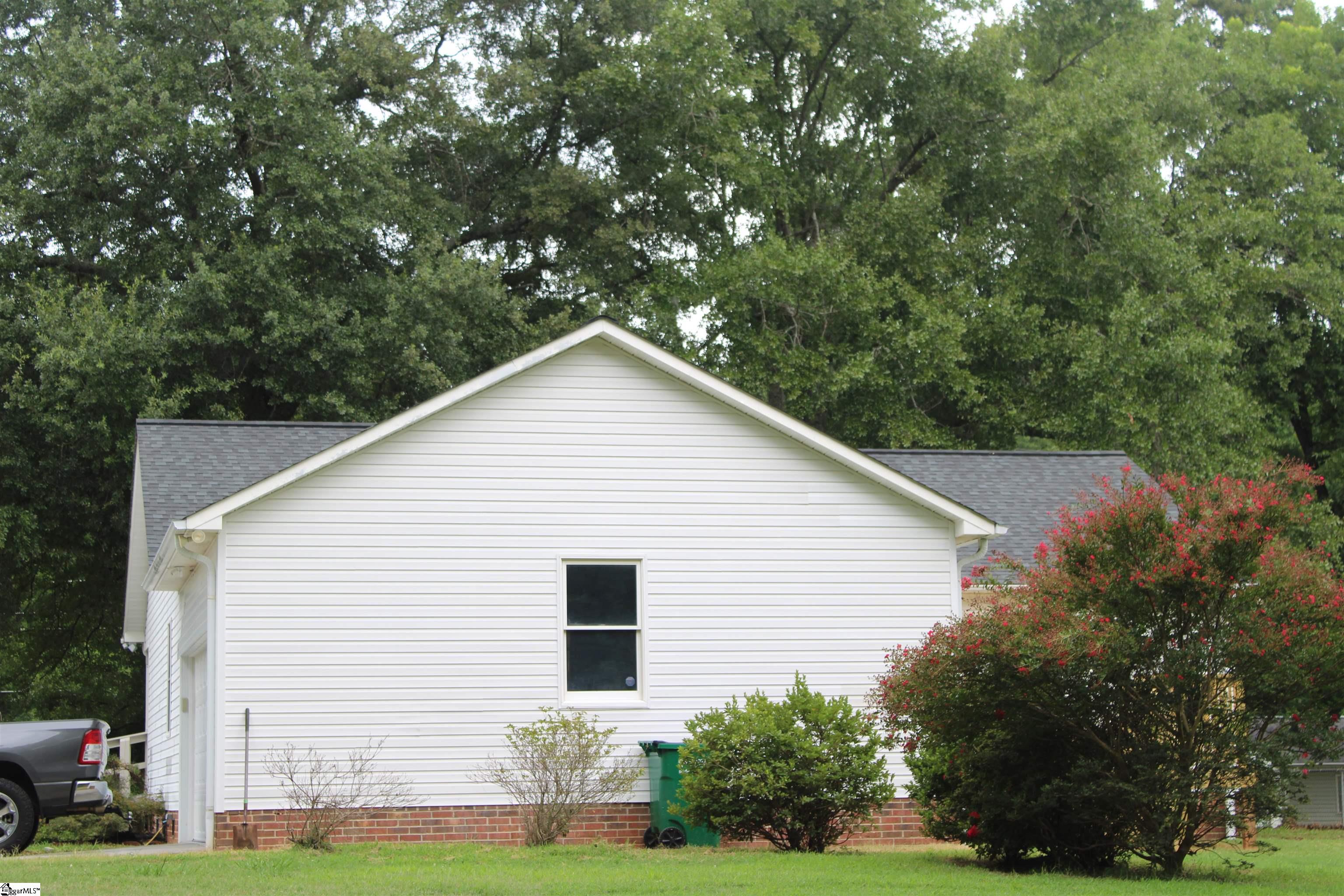 1059 Otts Shoals Road Property Photo 5