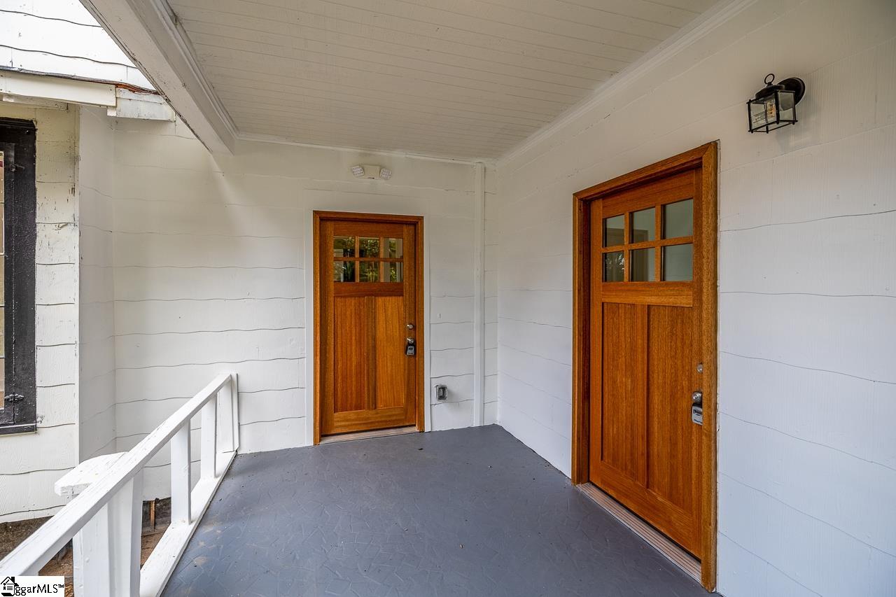 530 Peronneau Street Property Photo 6