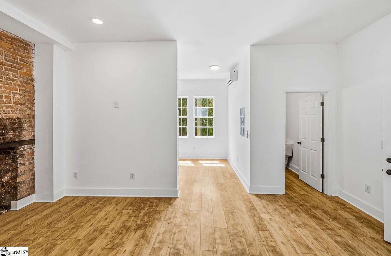 530 Peronneau Street Property Photo 13