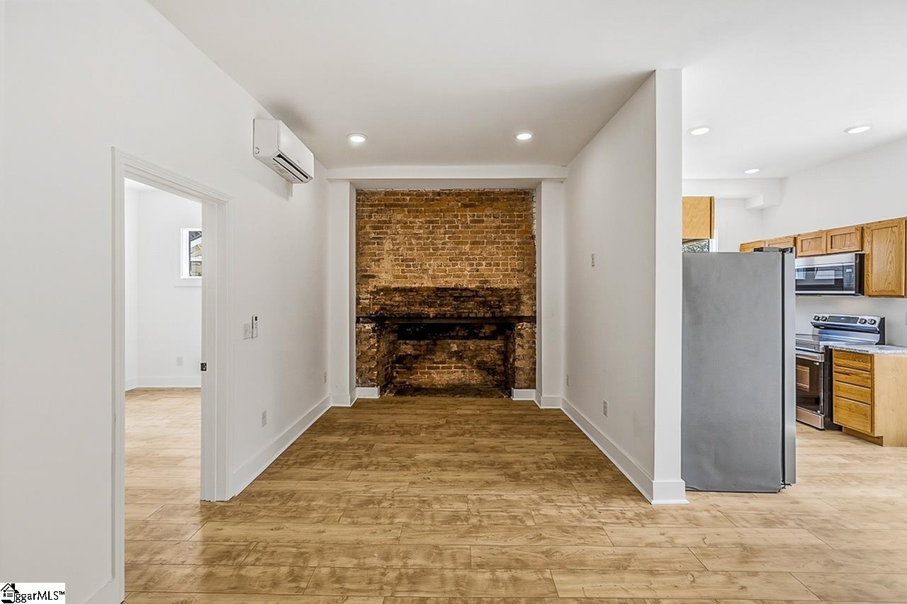 530 Peronneau Street Property Photo 17