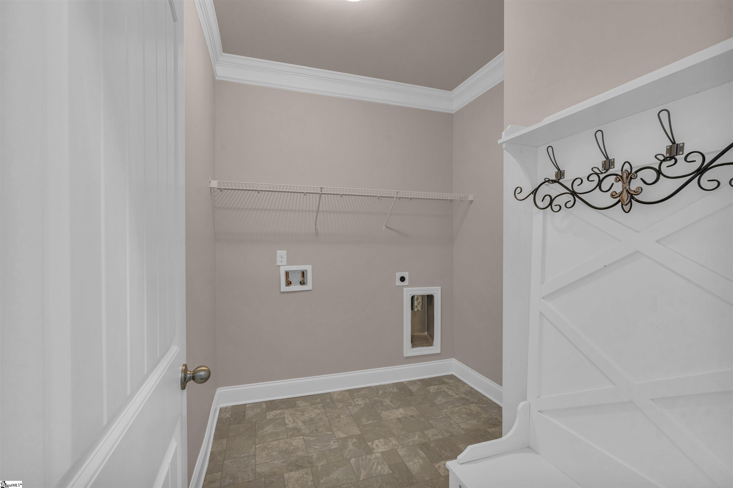 210 Redmont Court Property Photo 18