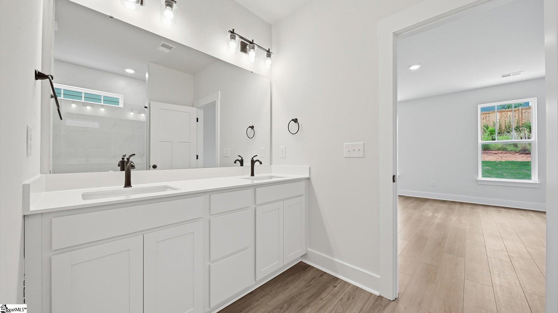 22 Long Branch Court Property Photo 17
