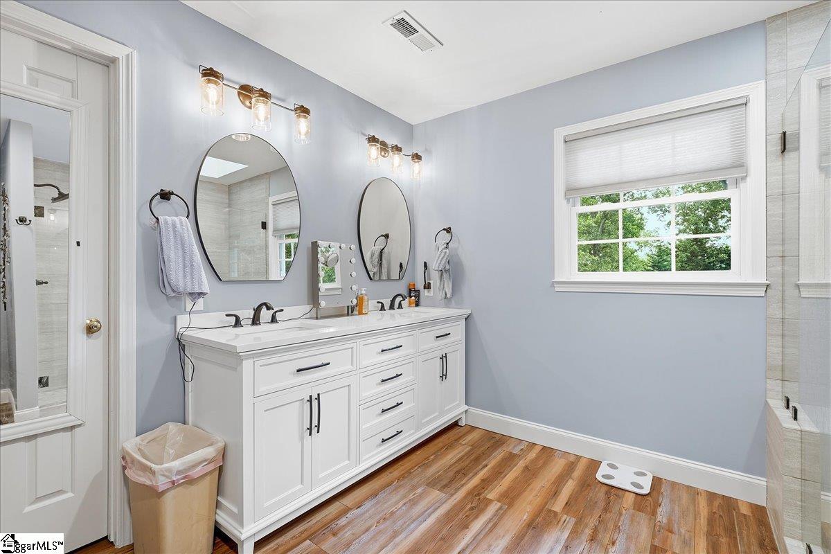 1012 Three Bridges Road Property Photo 25