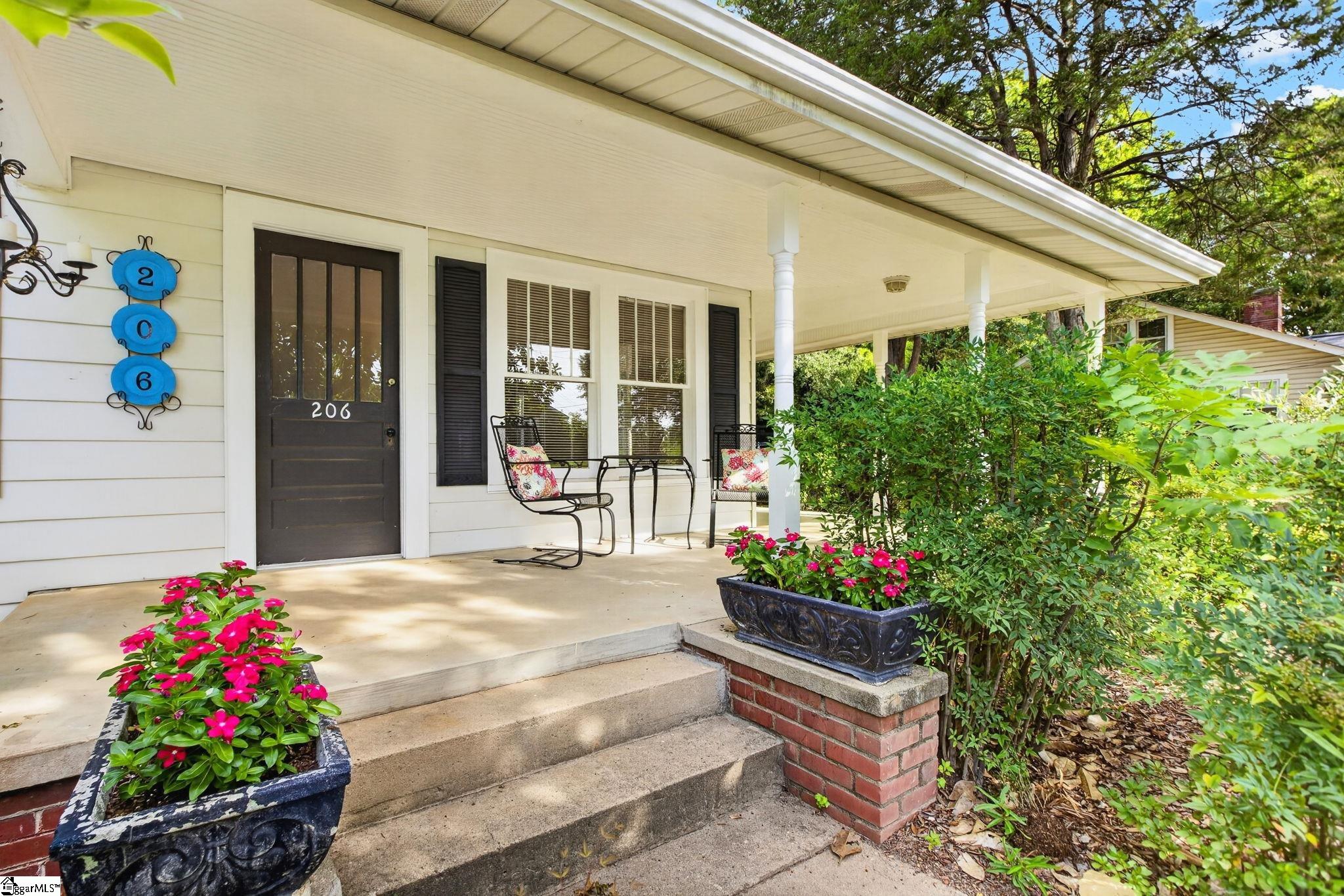 206 Harvey Road Property Photo 4