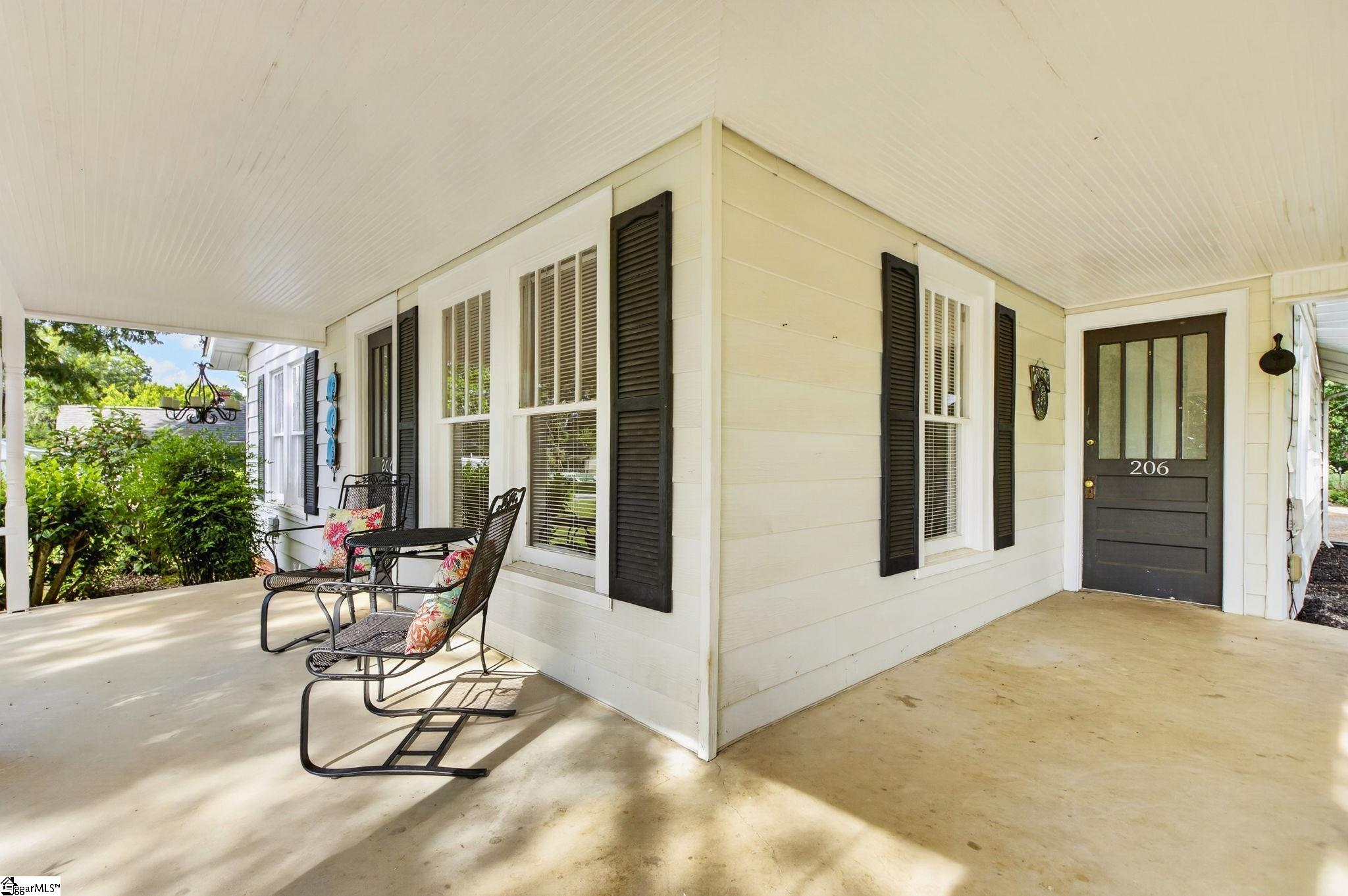 206 Harvey Road Property Photo 5