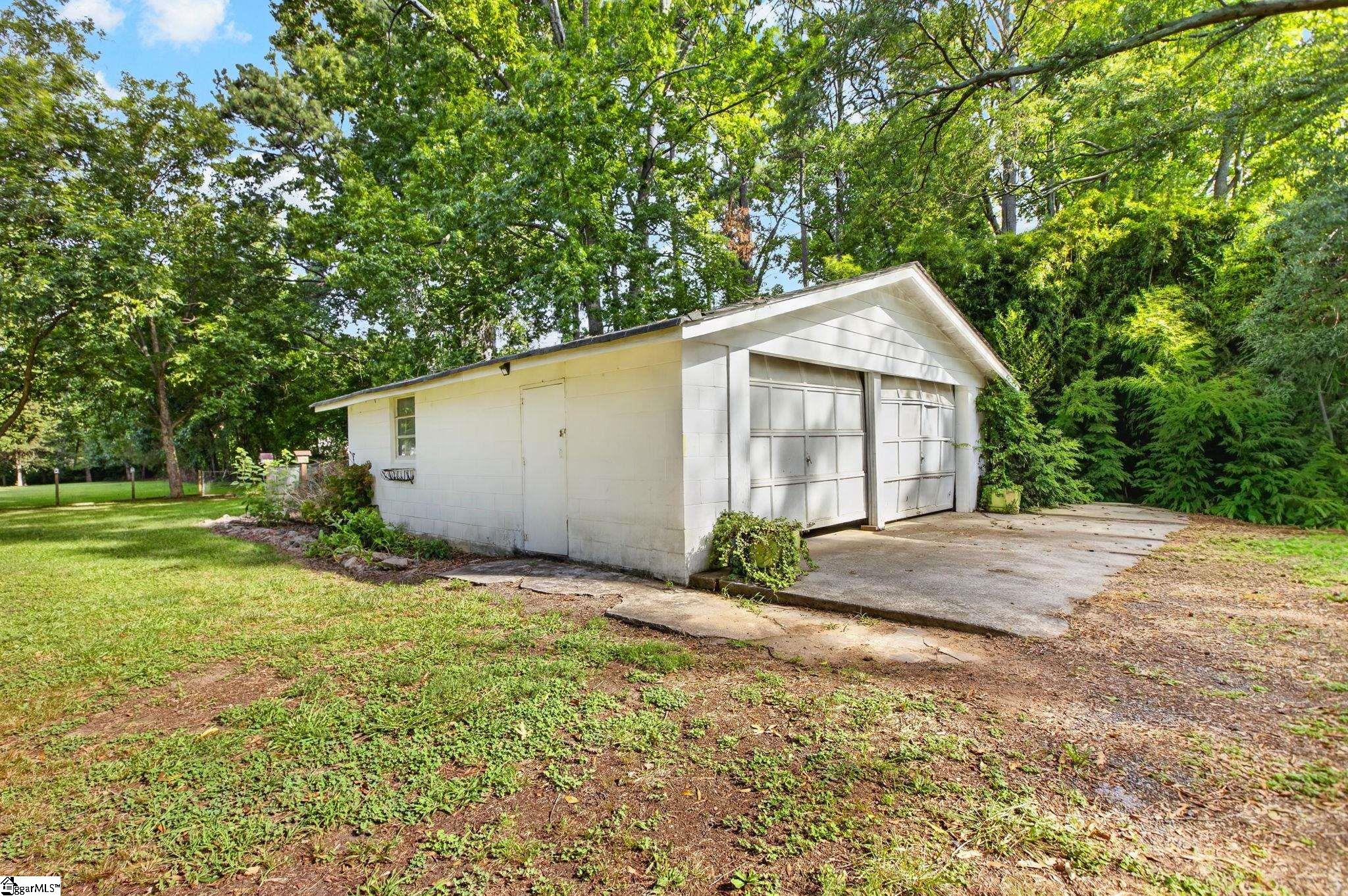 206 Harvey Road Property Photo 9
