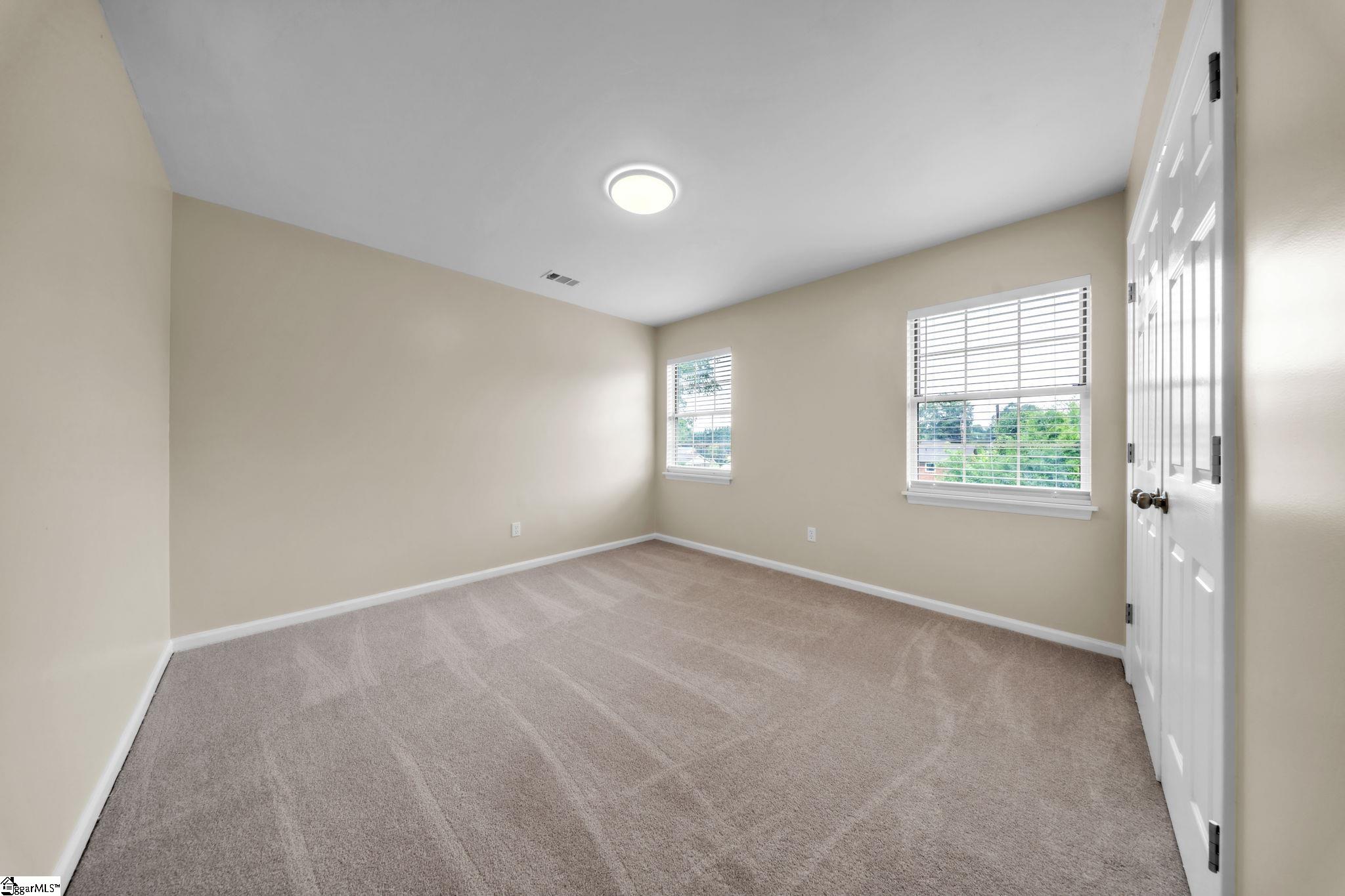 404 W Townes Court Property Photo 19