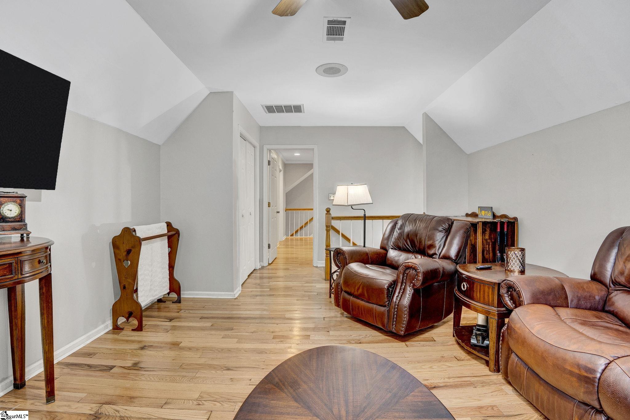 403 Primrose Court Property Photo 6