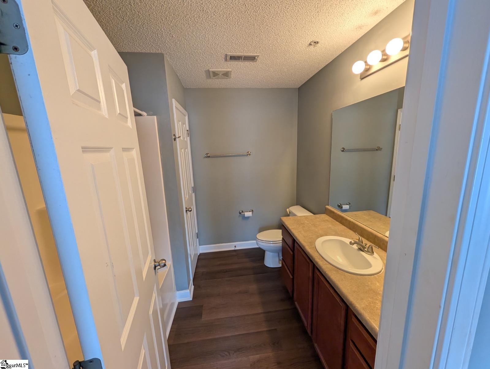 220 Outlook Drive Property Photo 8