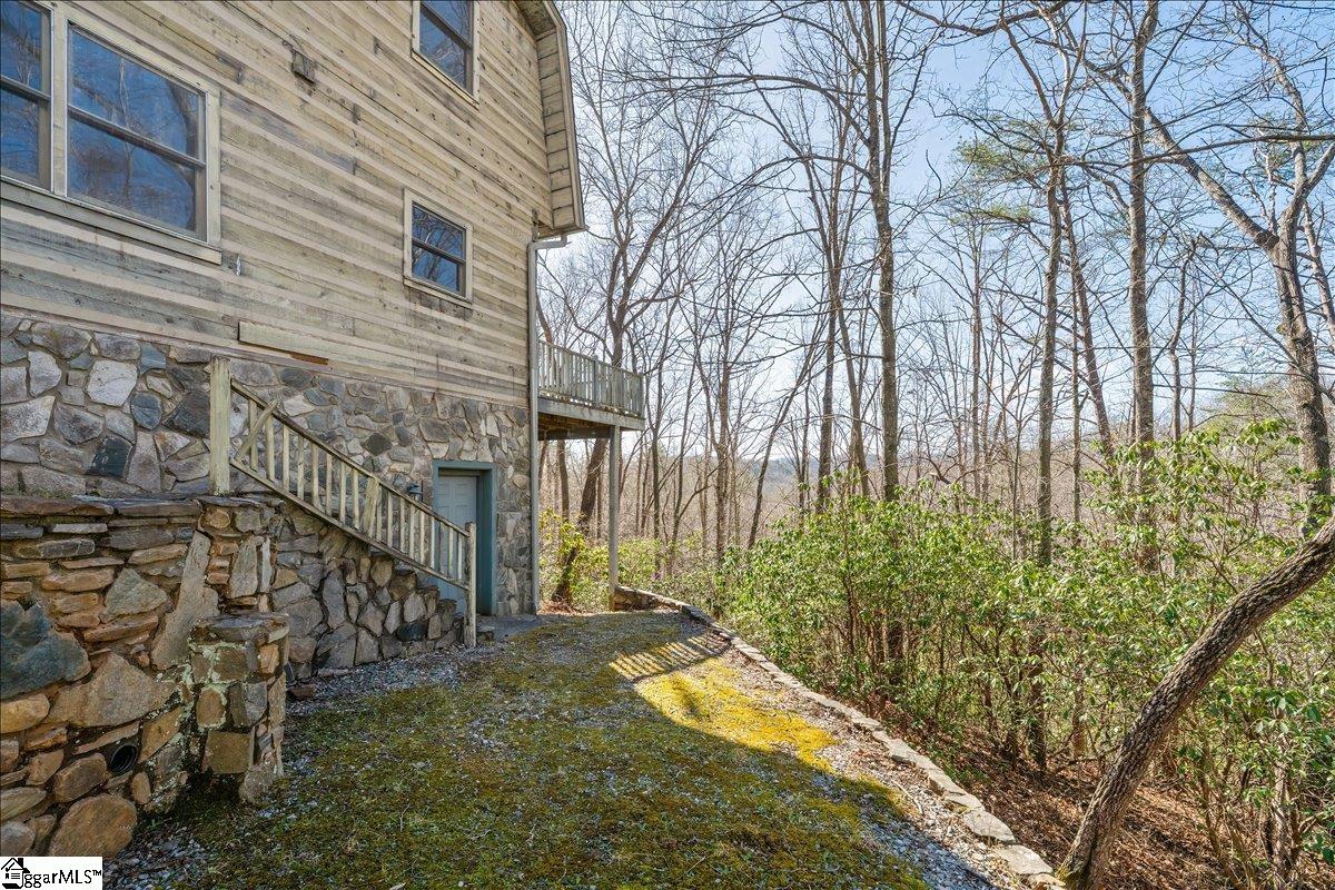 512 Doe Run Property Photo 4