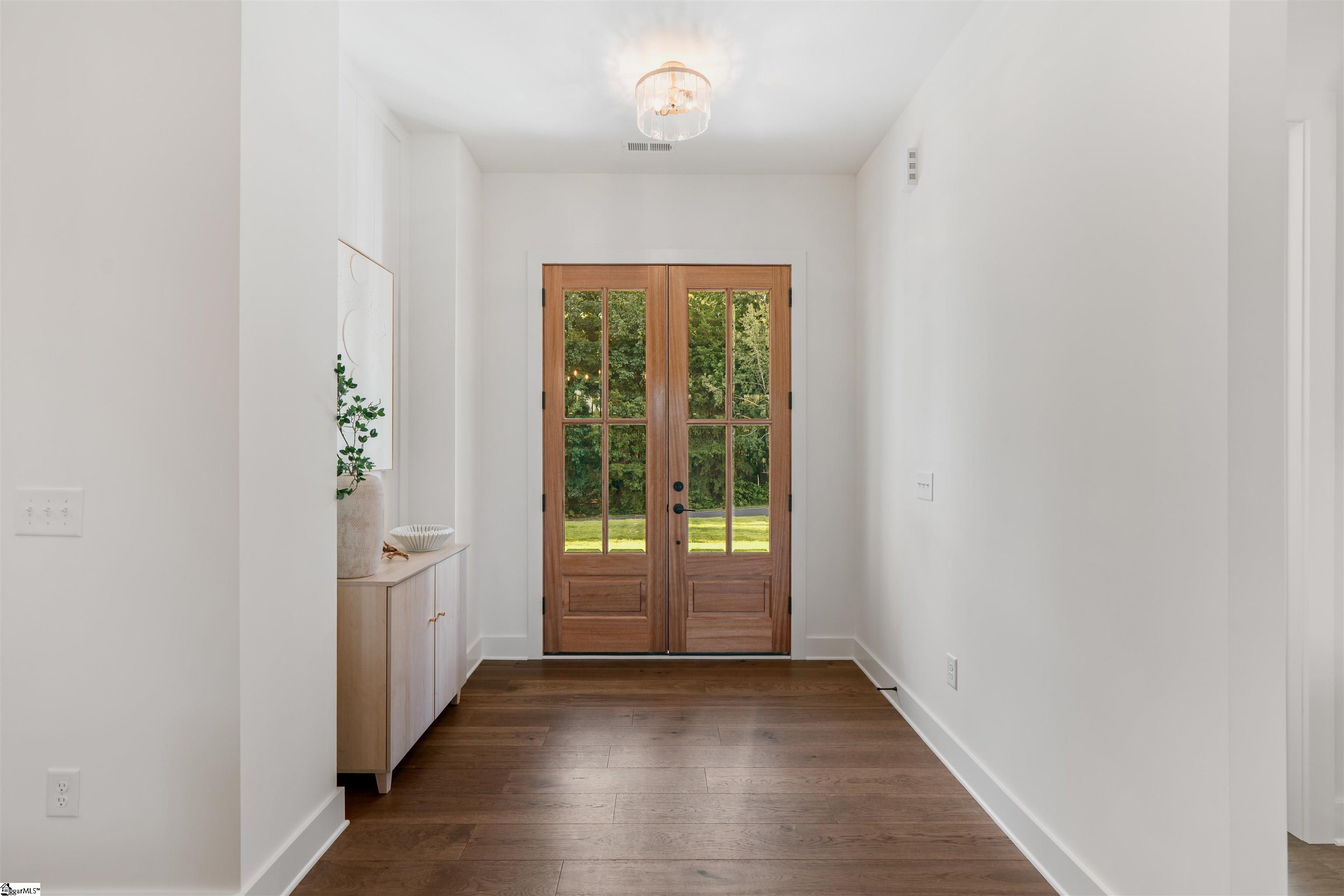 107 Andrea Pointe Property Photo 16