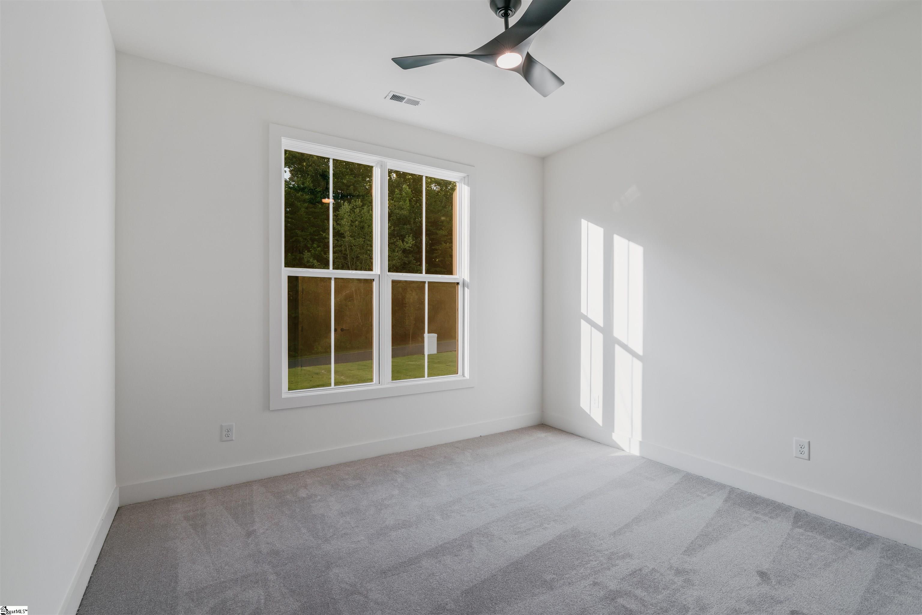 107 Andrea Pointe Property Photo 31
