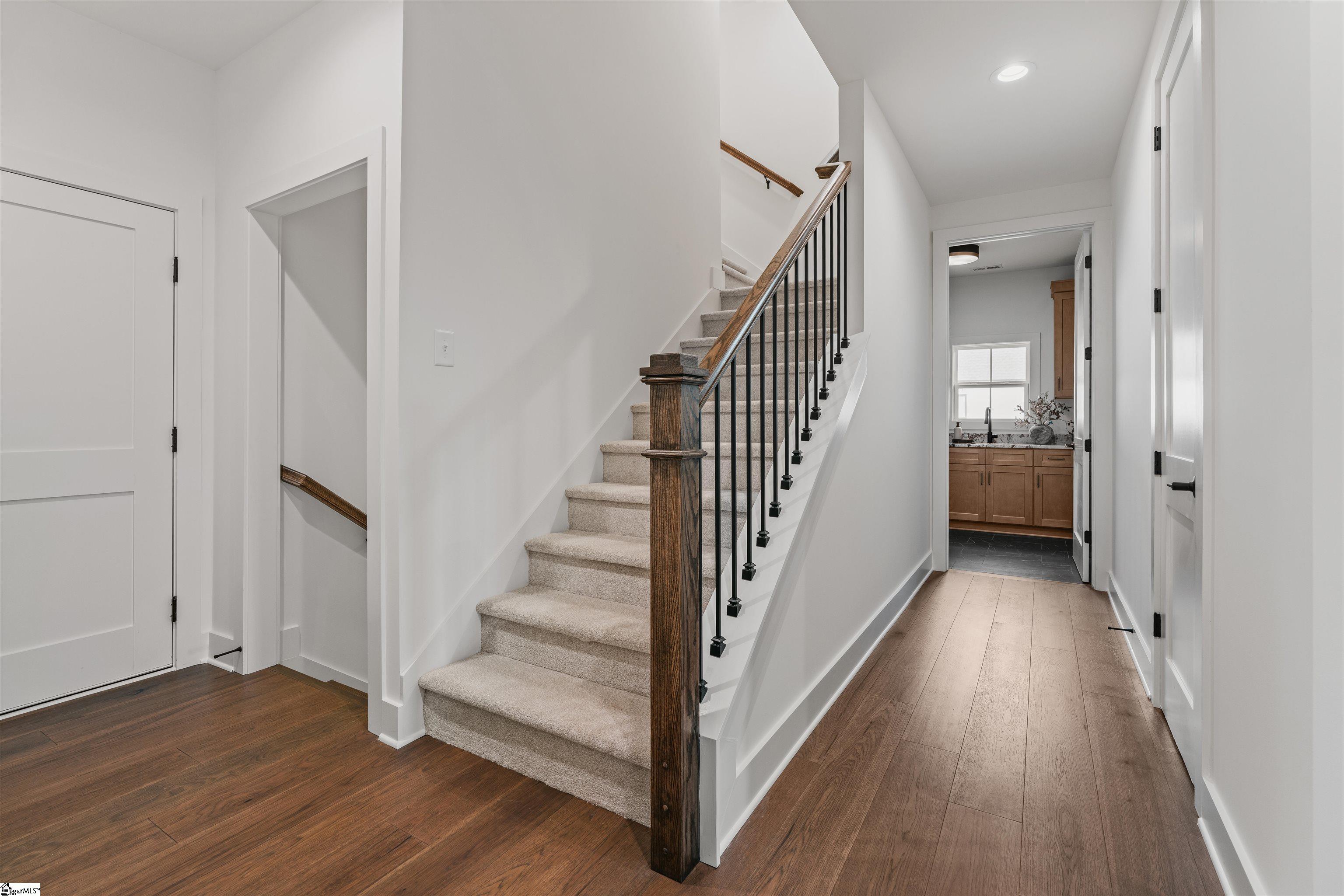 107 Andrea Pointe Property Photo 47