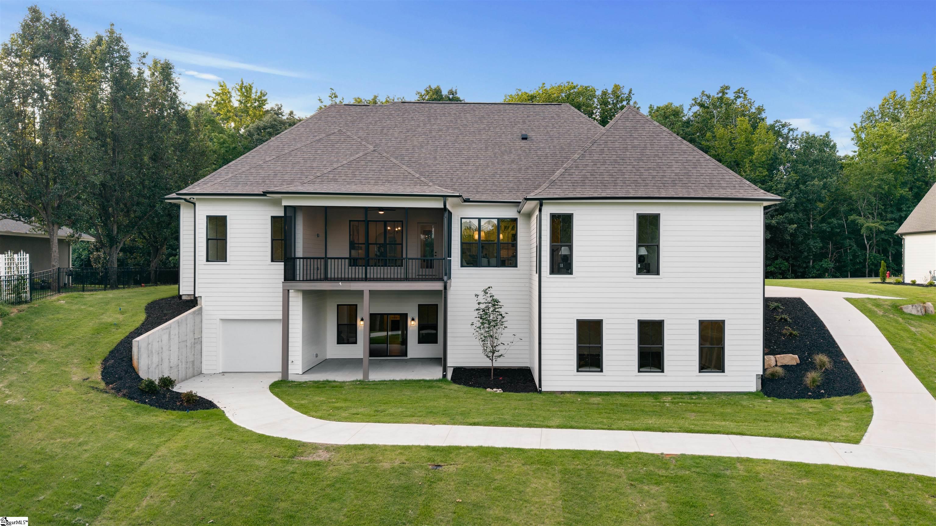 107 Andrea Pointe Property Photo 10
