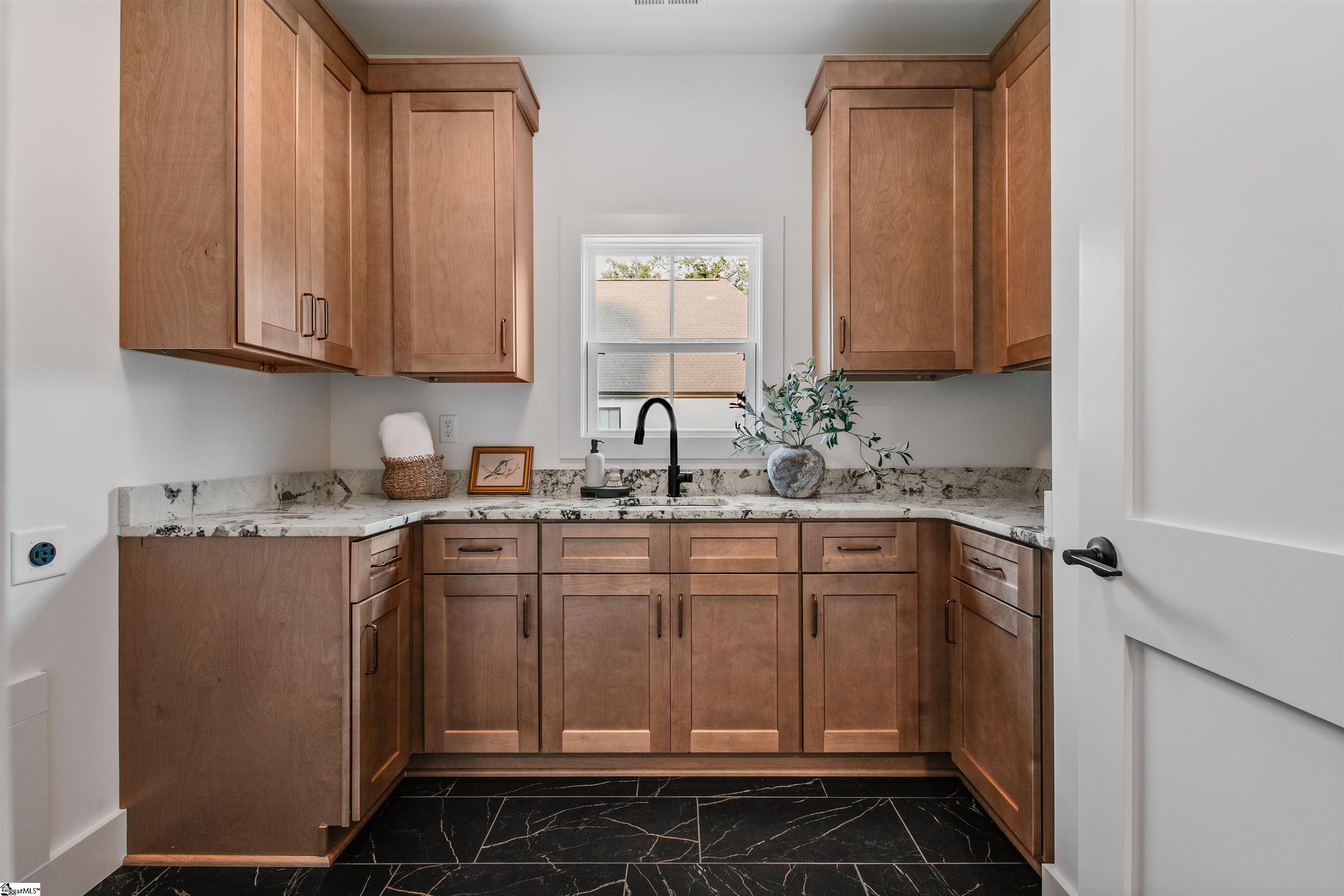 107 Andrea Pointe Property Photo 47