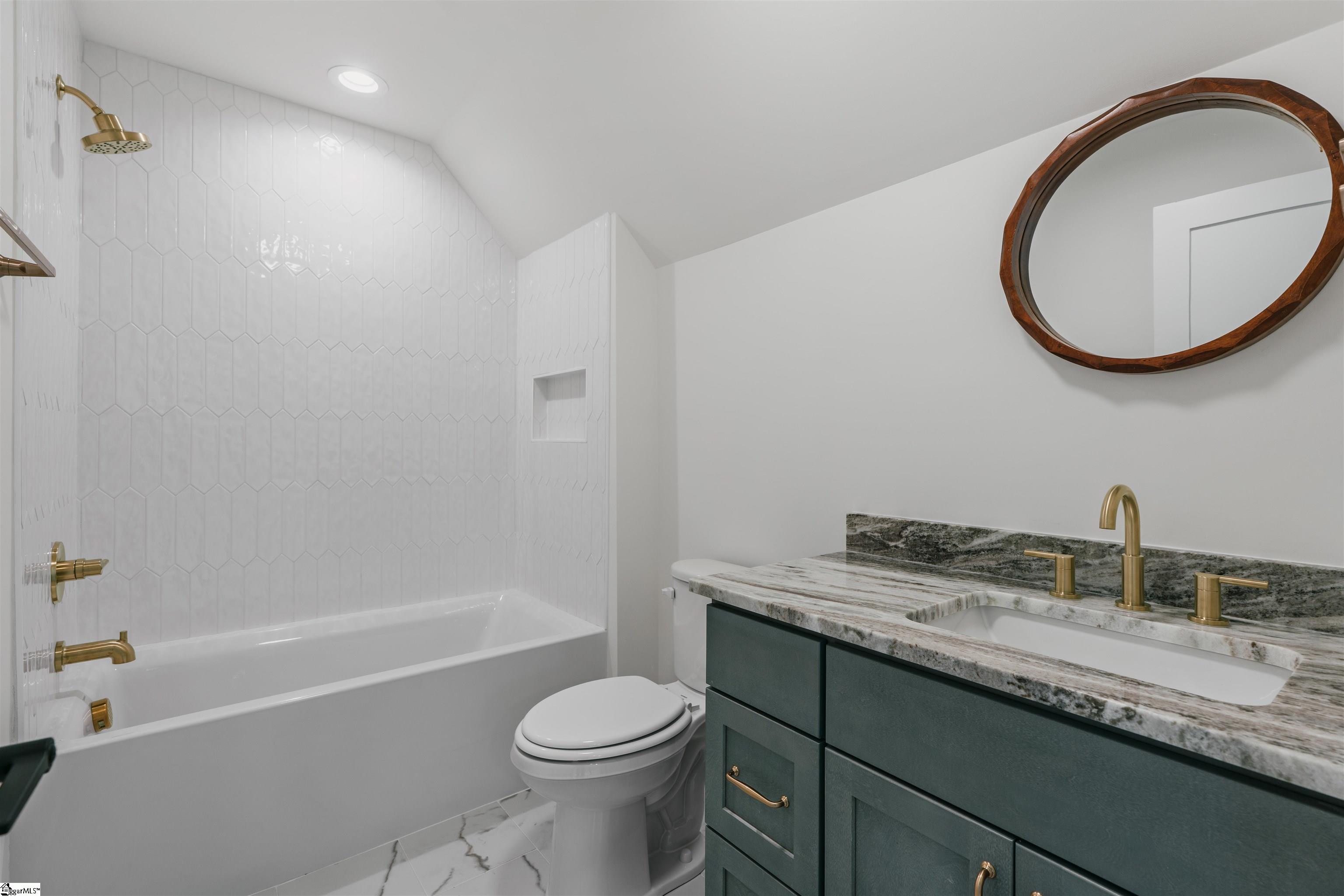 107 Andrea Pointe Property Photo 50