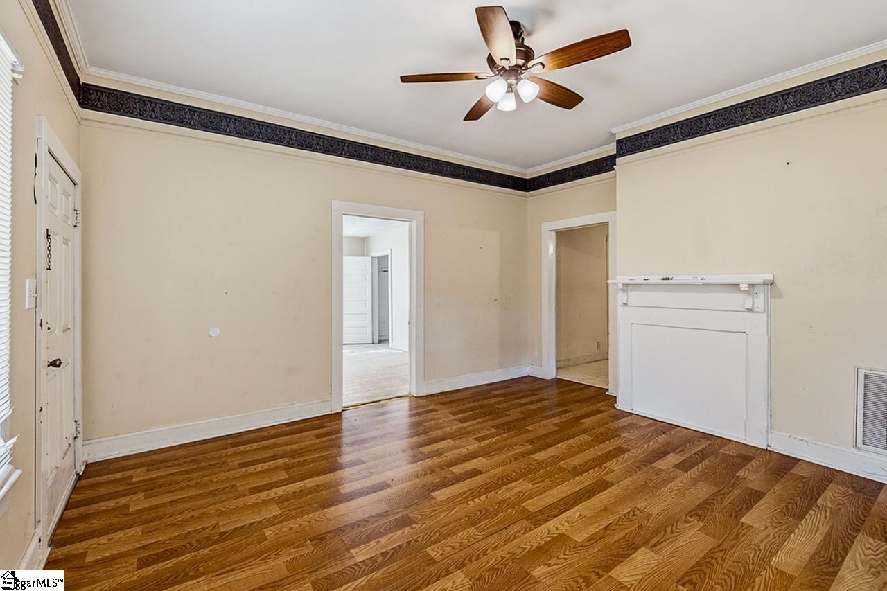 310 Hawkins Street Property Photo 7