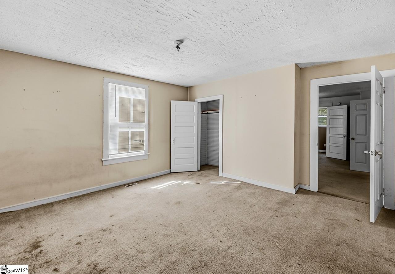 310 Hawkins Street Property Photo 12