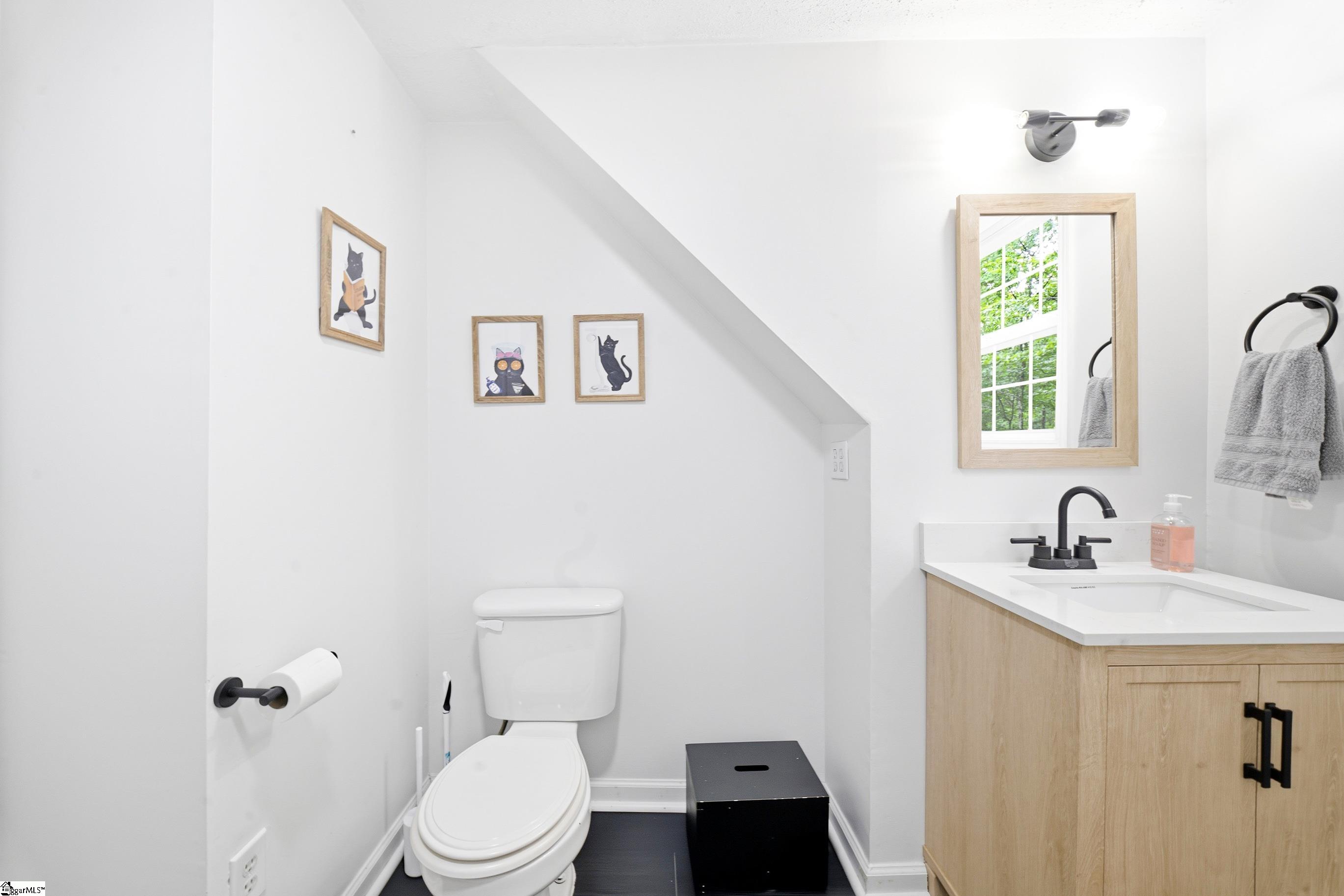20 Forest Drive Property Photo 4