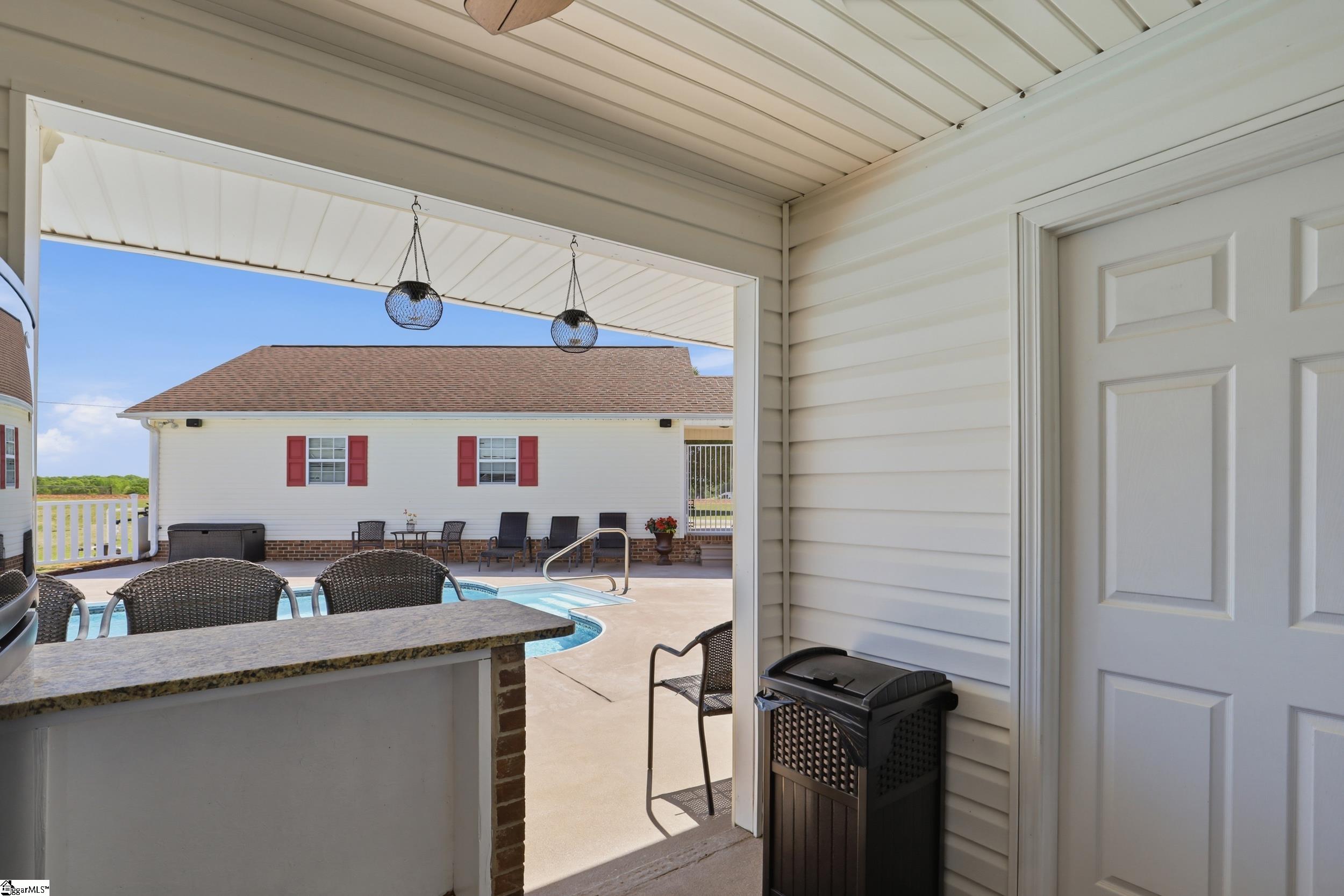 475 Mcmahan Mill Road Property Photo 4