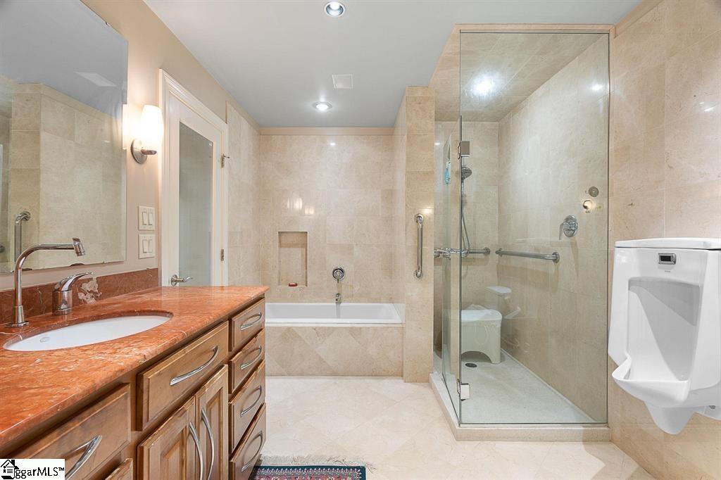 325 Lanham Circle Property Photo 24