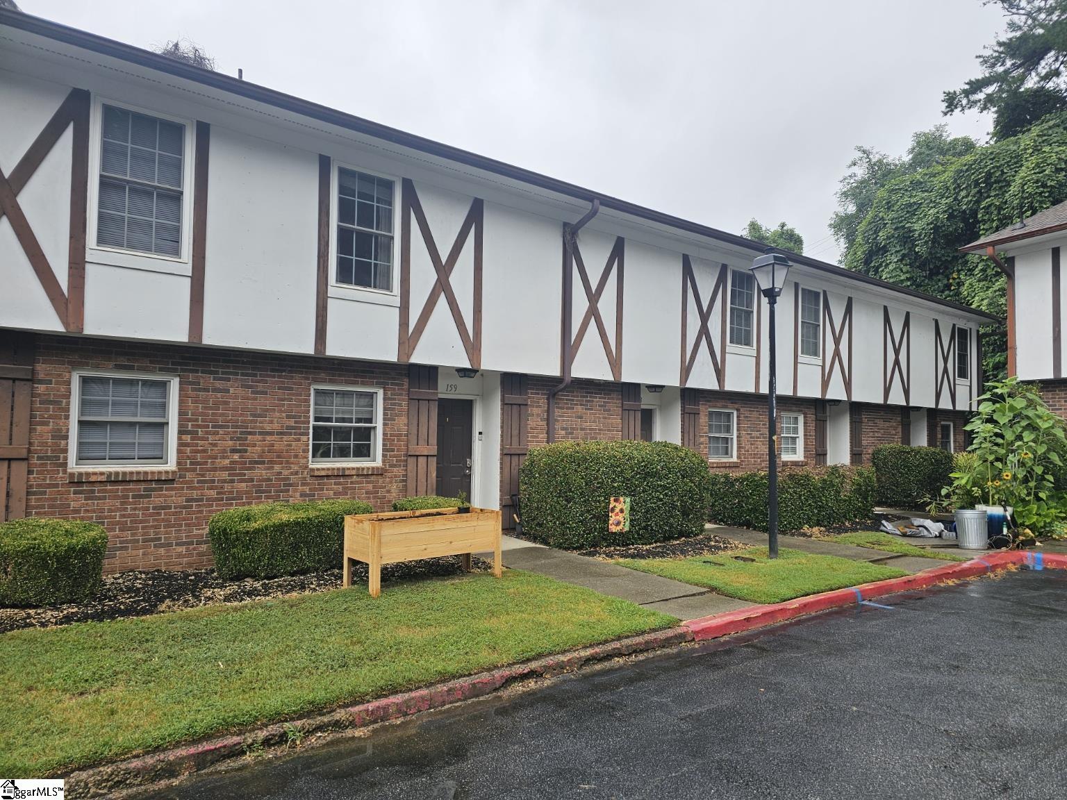 1108 Tiger Boulevard Property Photo 1