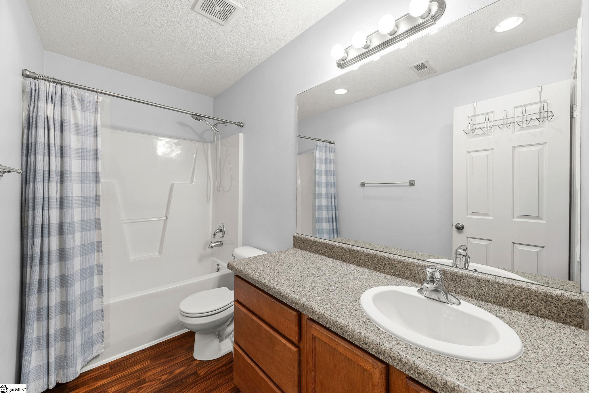 112 Rustcraft Drive Property Photo 32