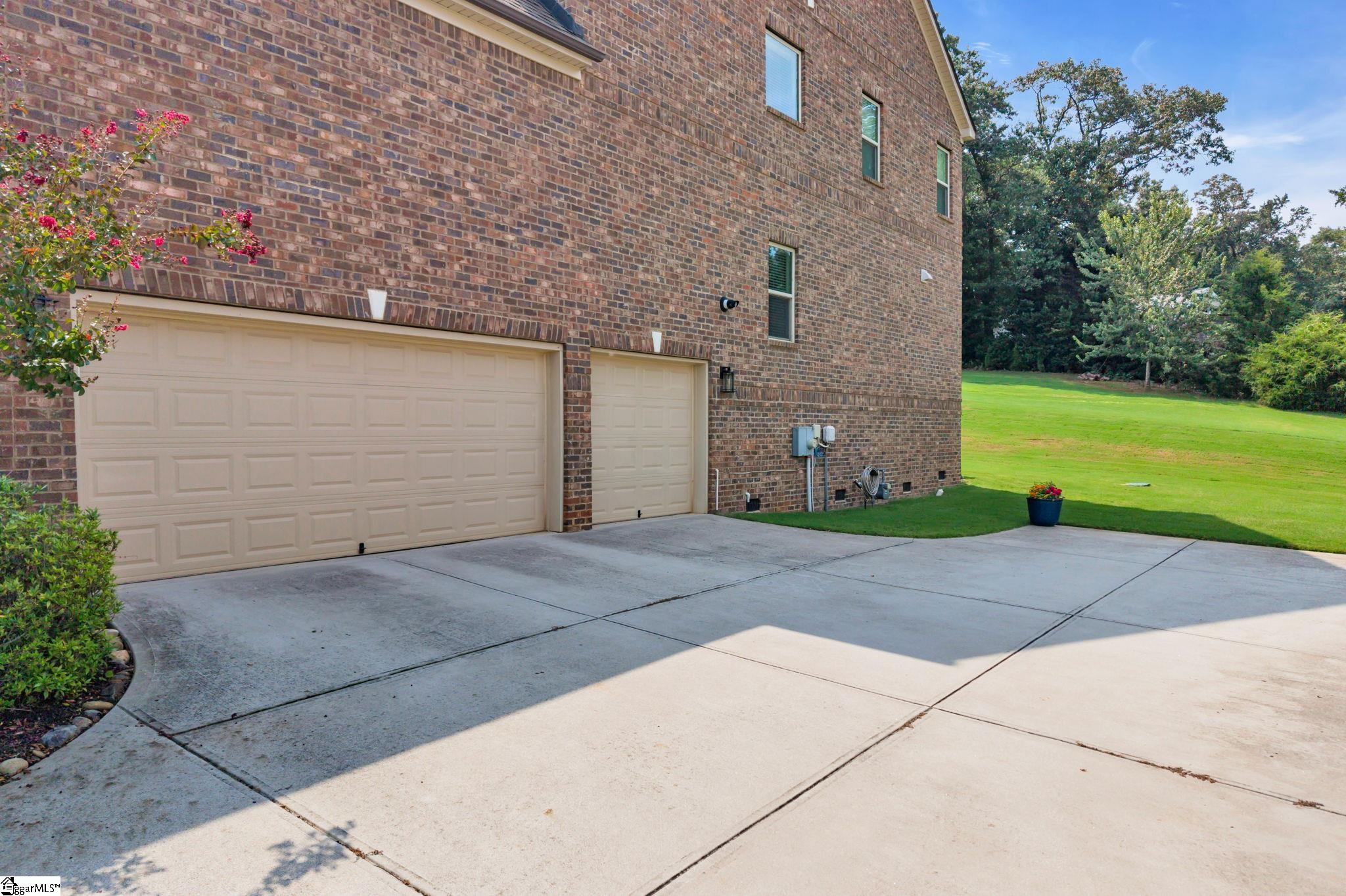 309 Tuxedo Lane Property Photo 42