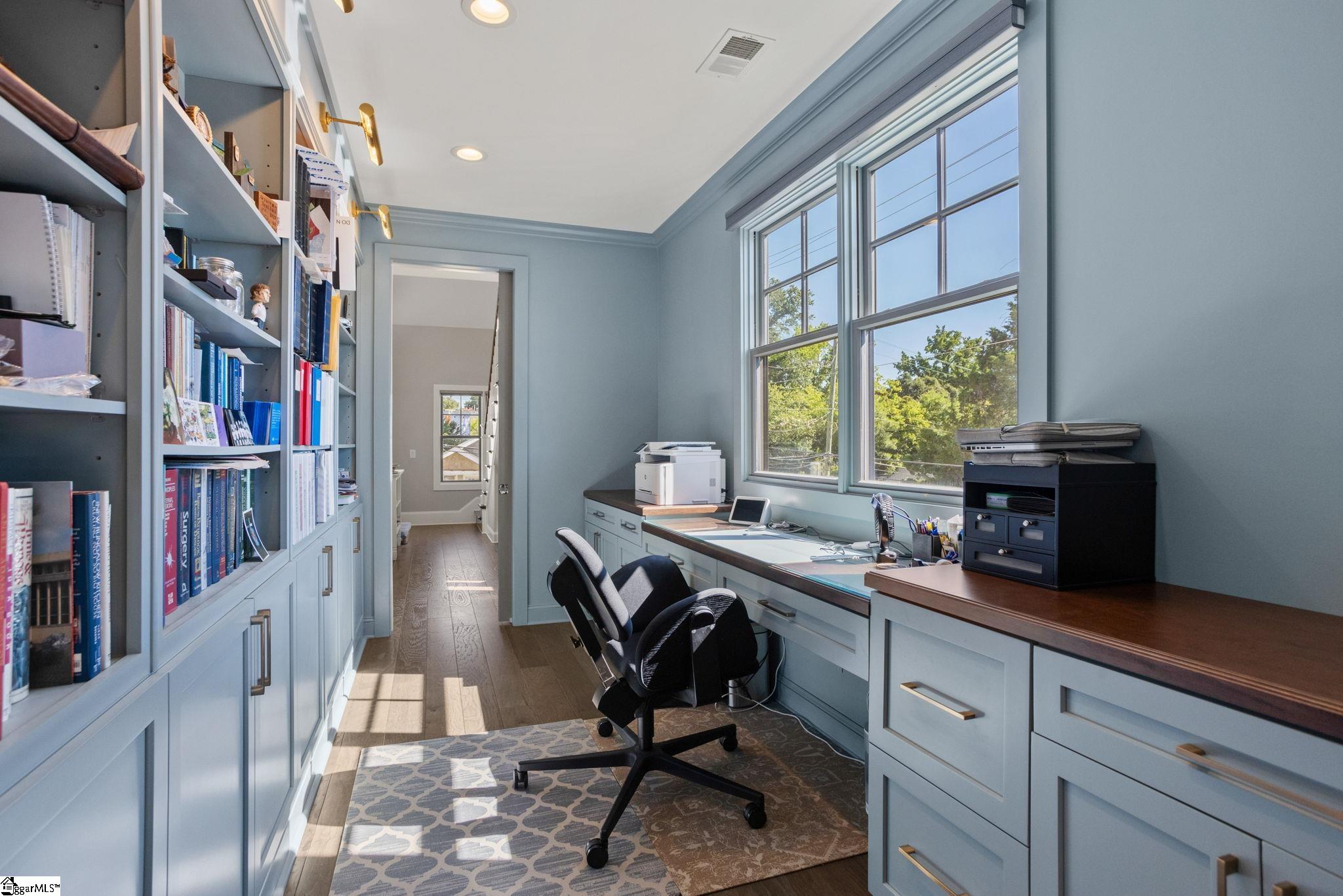 101 Gower Street Property Photo 25