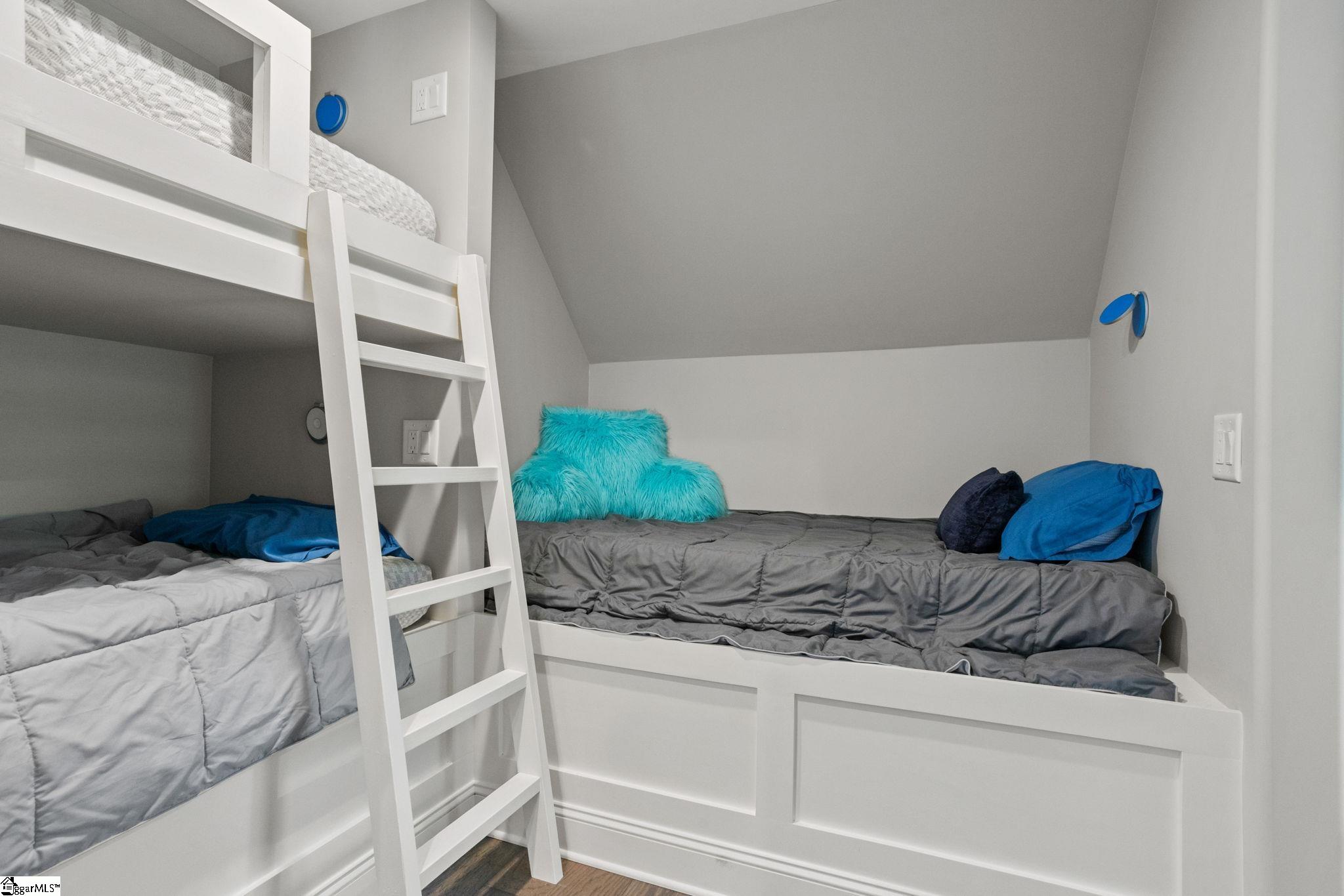 101 Gower Street Property Photo 38